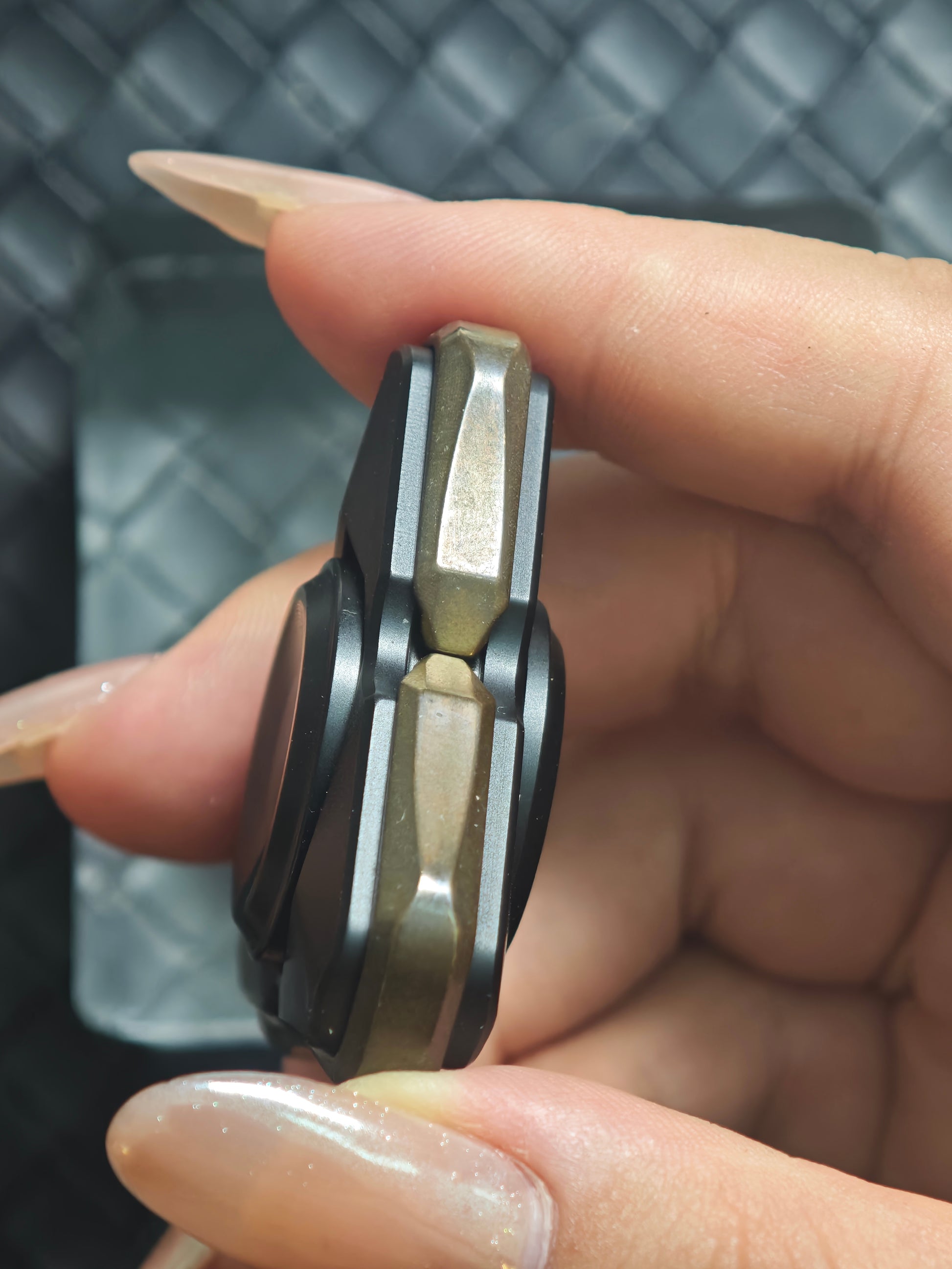 Garlic Copper Resin Titanium