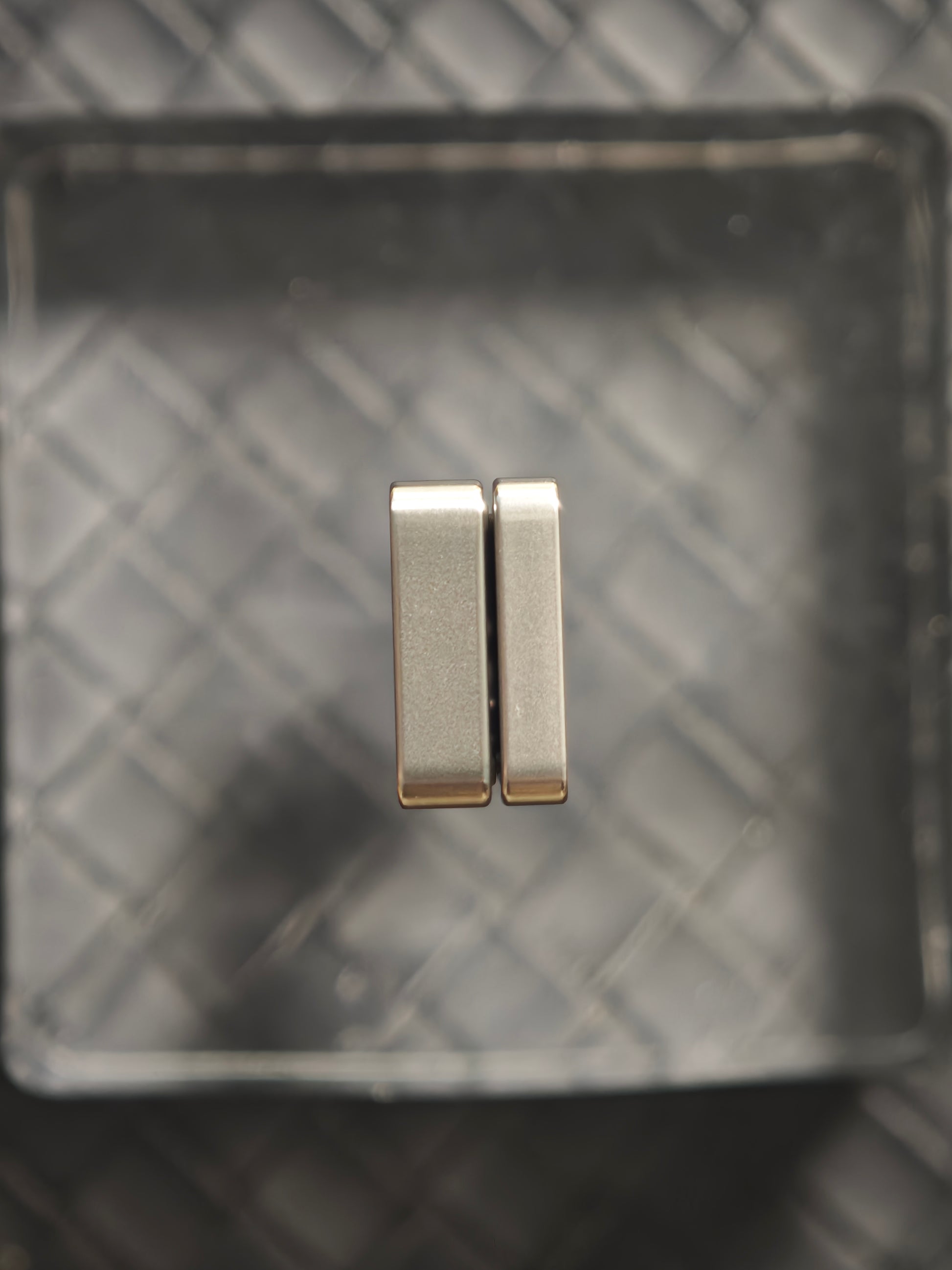 Frog Stainless Steel PEEK