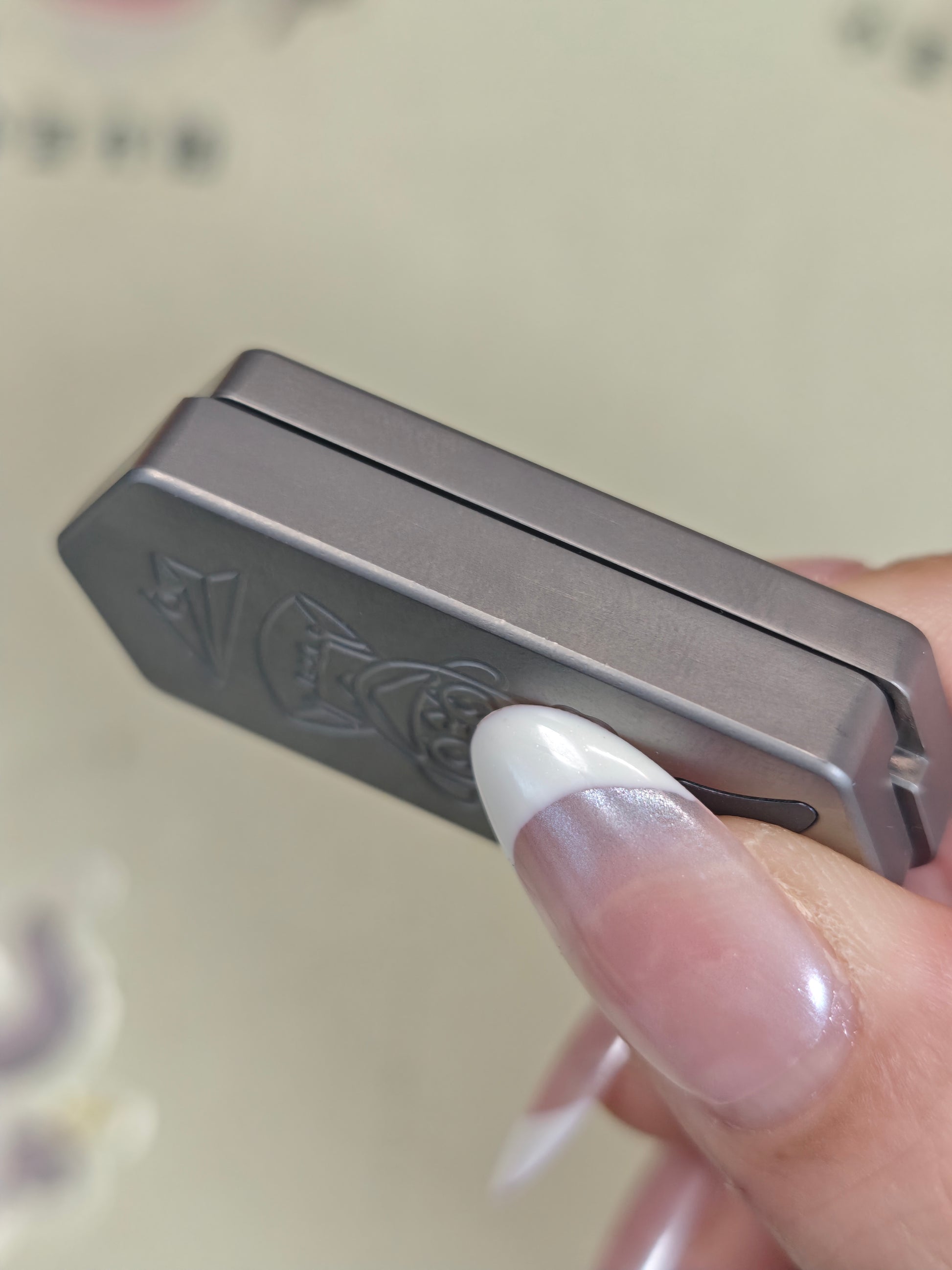 Plane Titanium