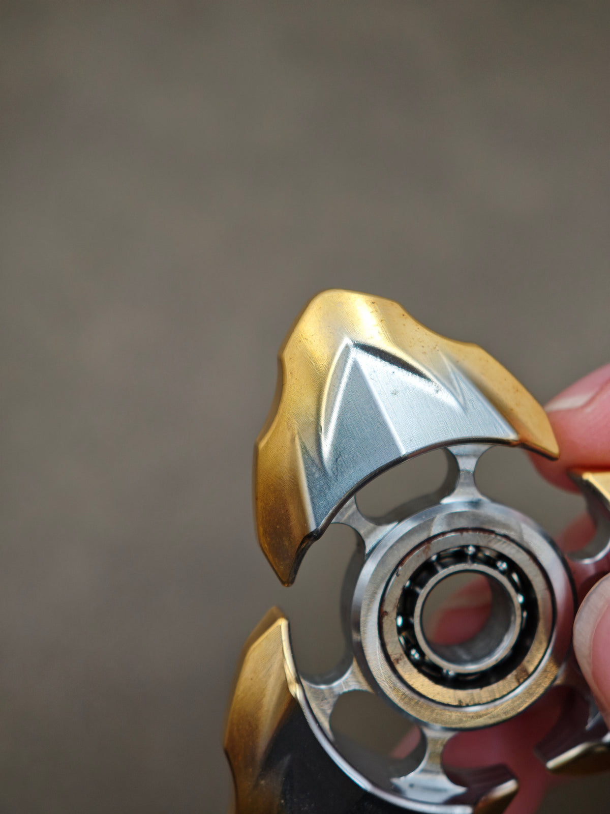 Dragon Pearl Stainless Steel Gold Plated Machine Finished