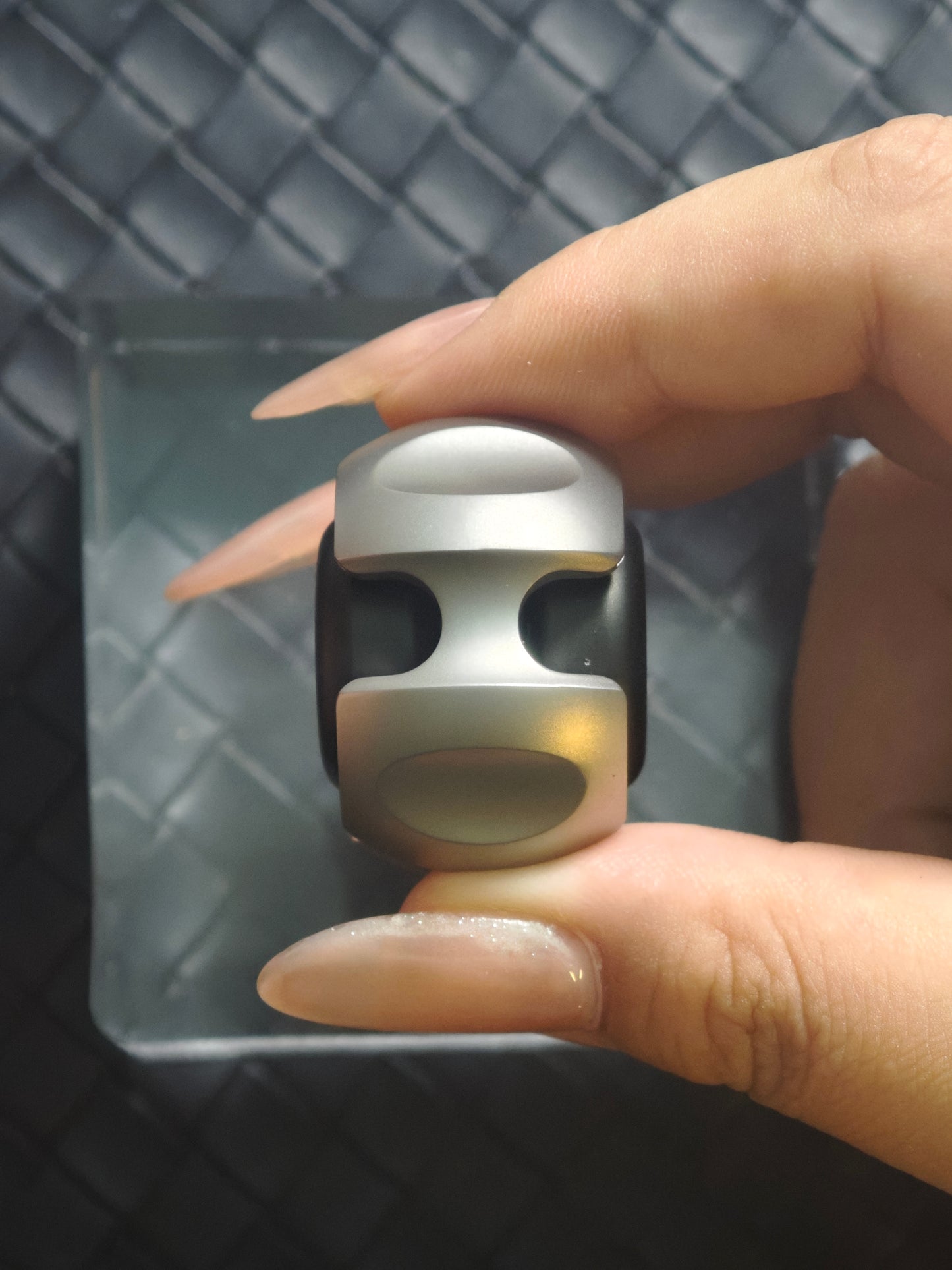 Noiz Stainless Steel