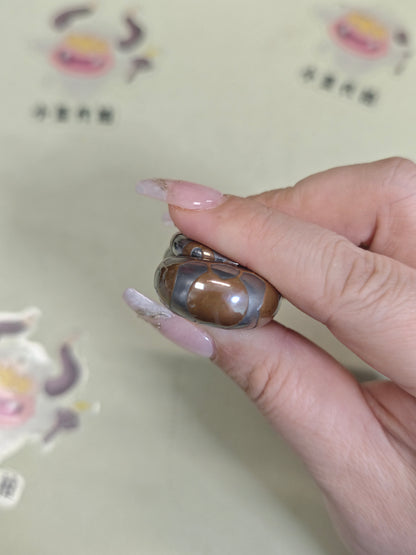 Superconductor