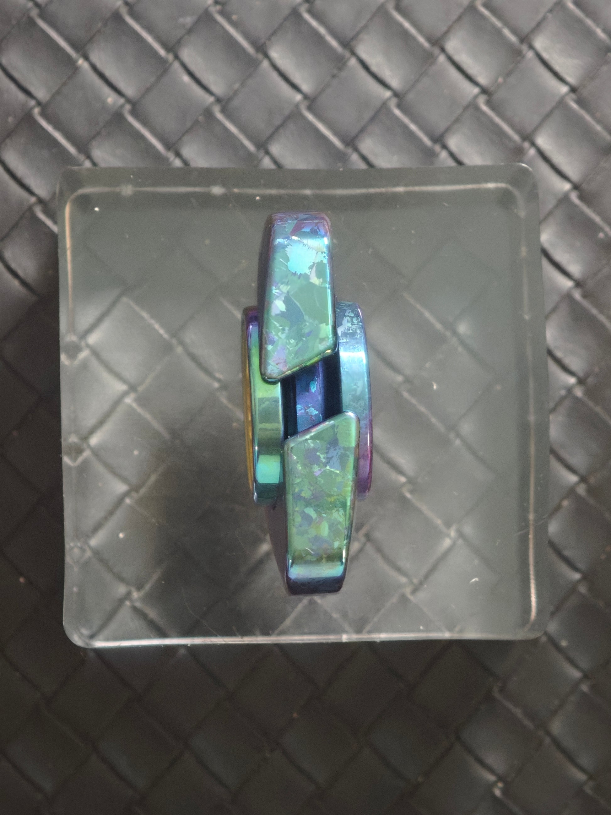 Spinner Crystallized Titanium