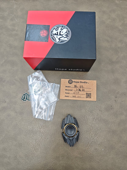Dark Shell Opening Stainless Steel