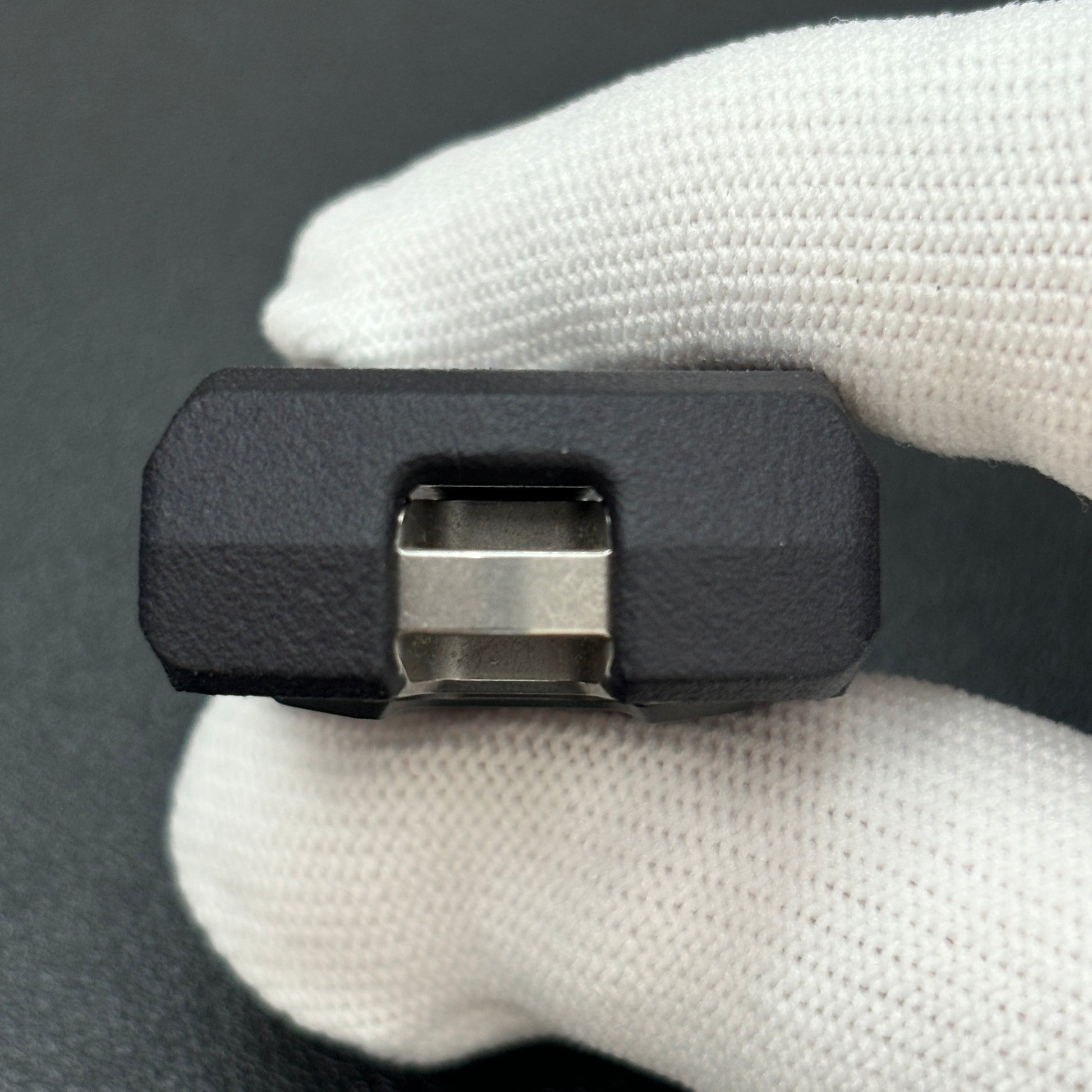 Thousand machines Titanium Zirconium
