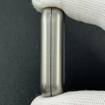 Floating Cloud Titanium