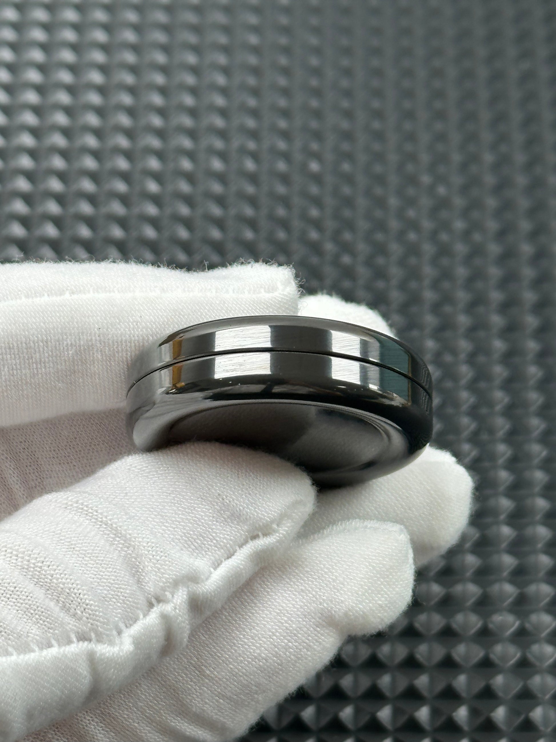Milk Cap Mini Zirconium Polished