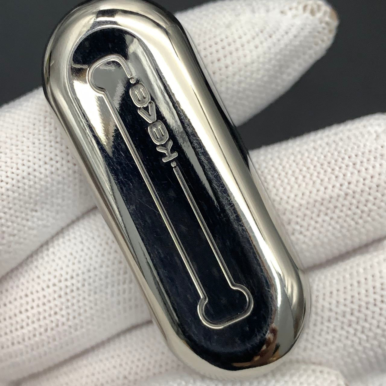 Floating Cloud Titanium Polished