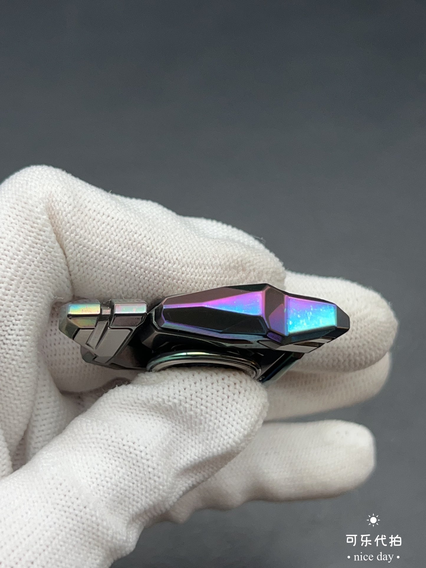 Ouroboros Zirconium Tungsten