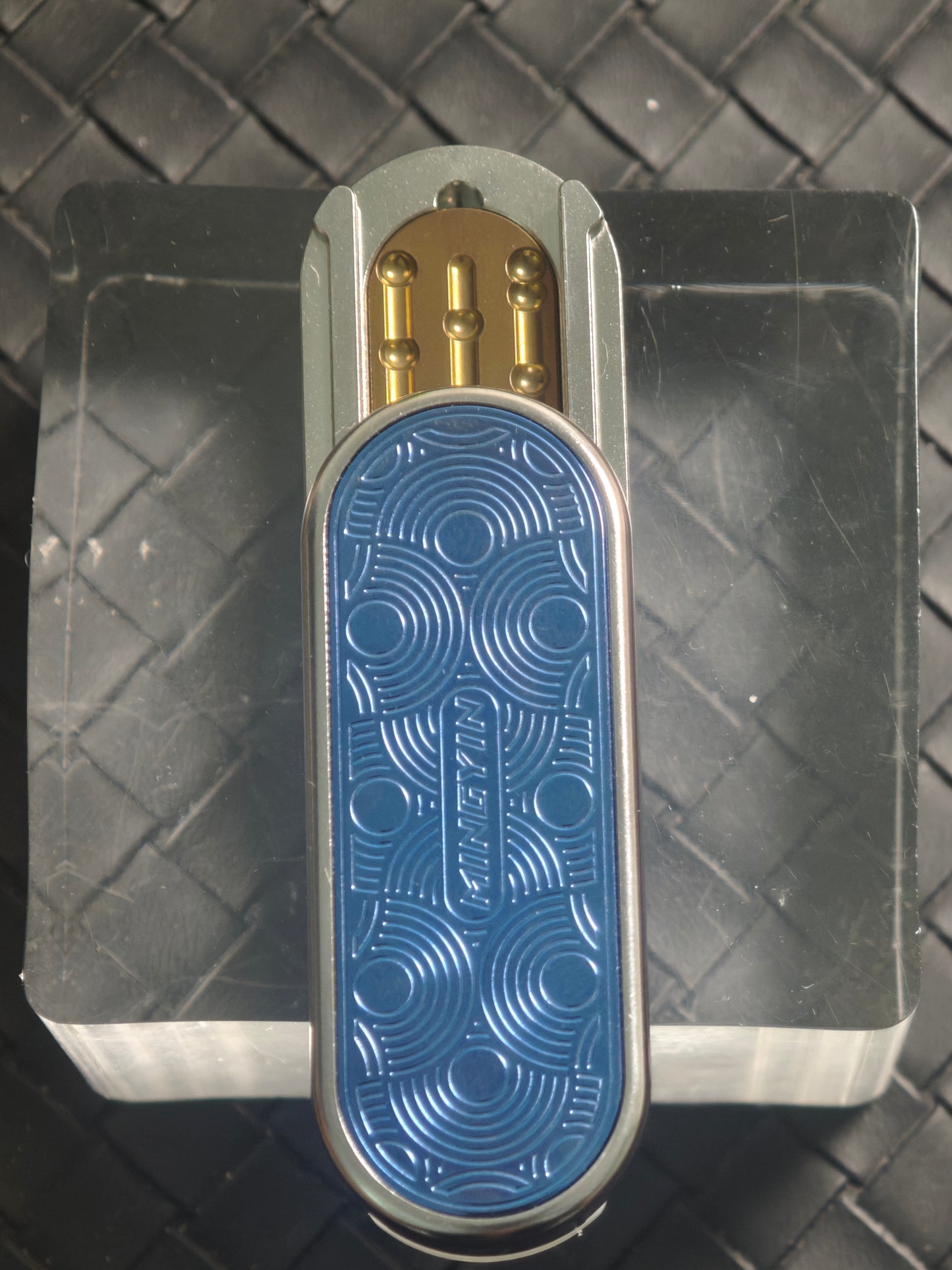 Ming Yin Titanium