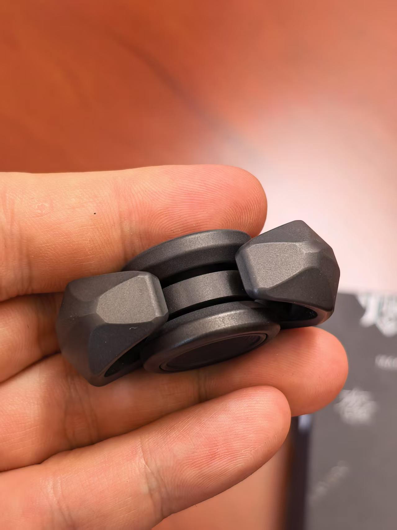 Libra Zirconium