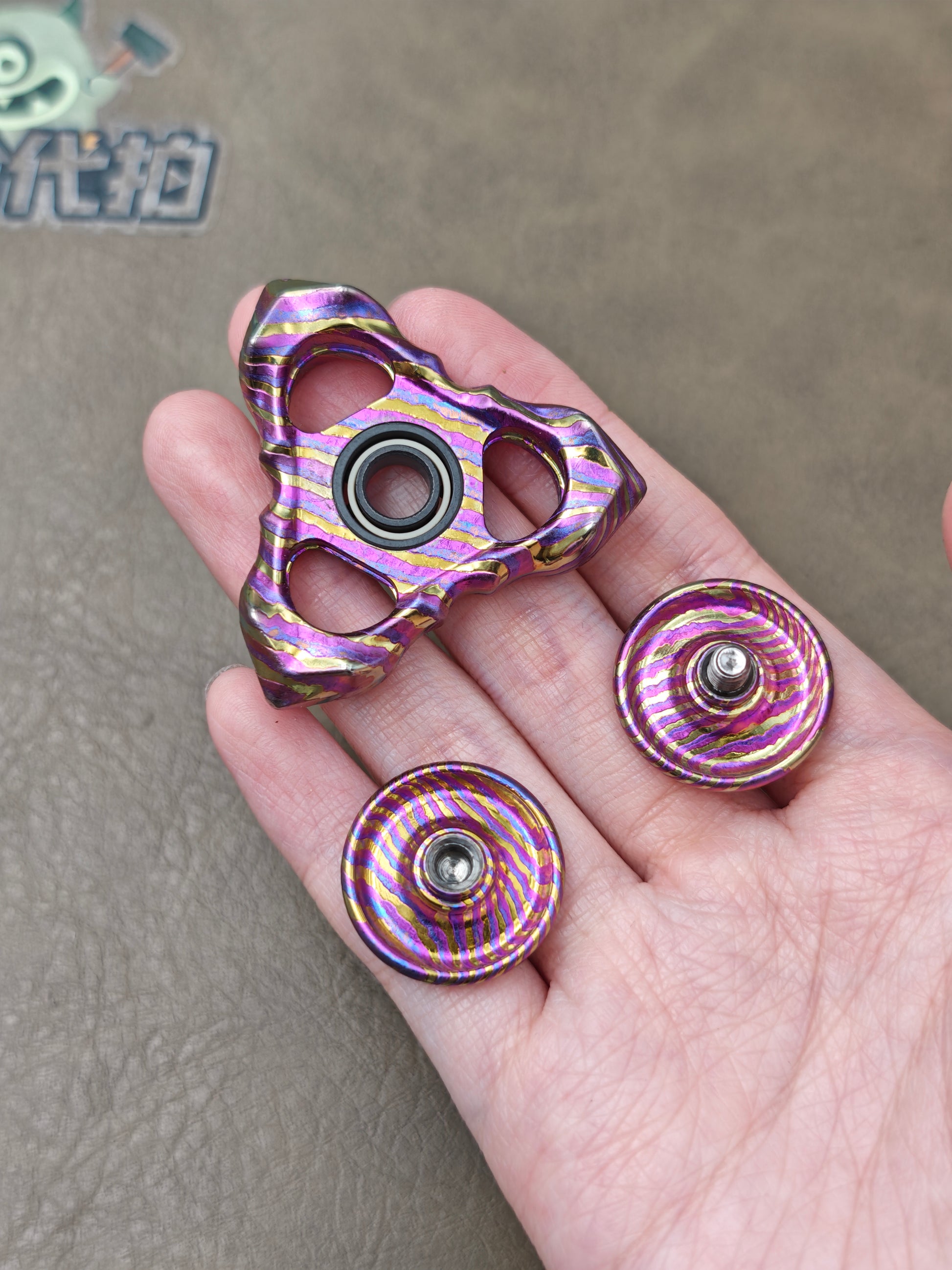 Thorns And Fog Zircuti