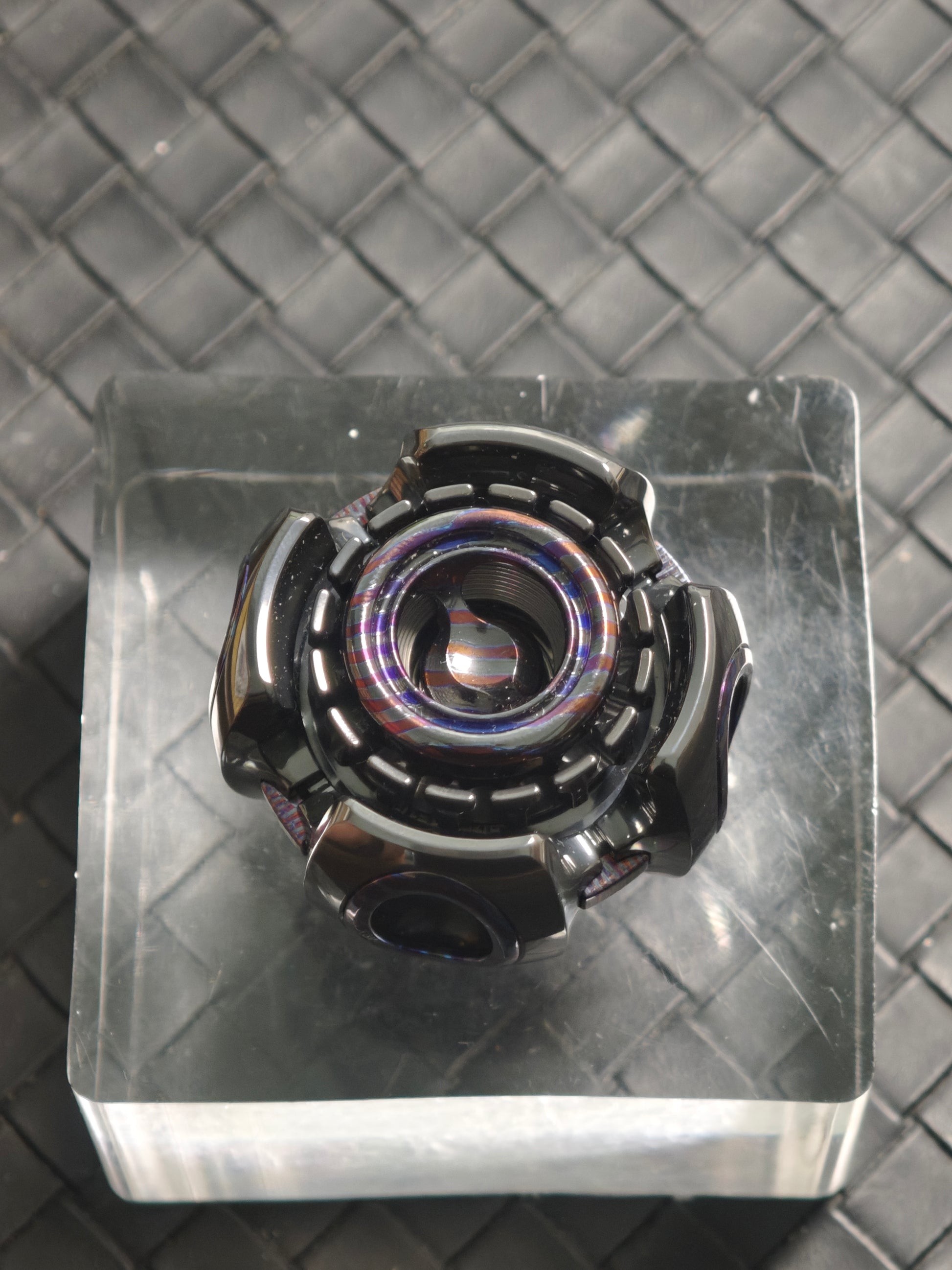 Noiz O Zircuti Zirconium