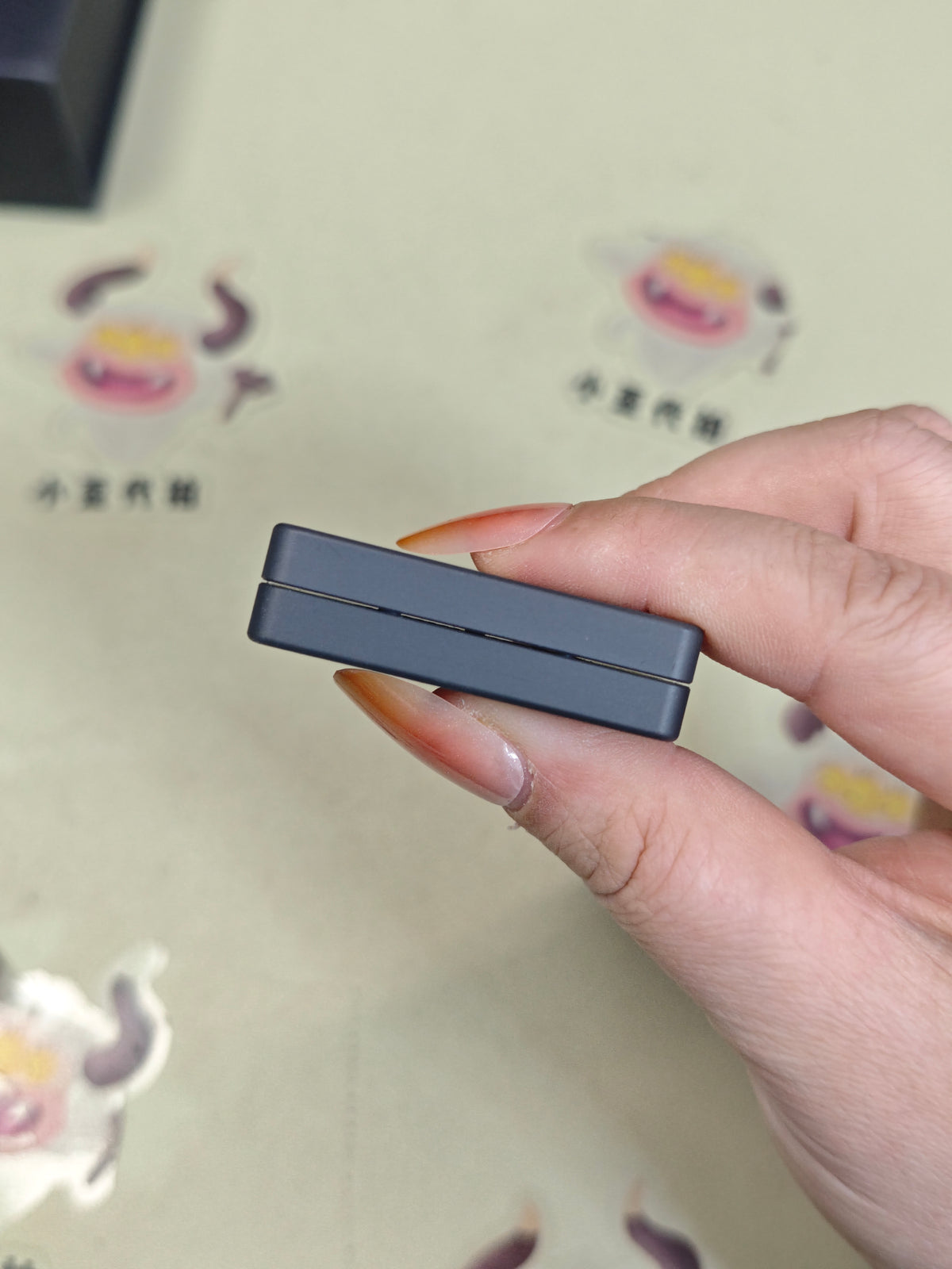 Mute Zirconium