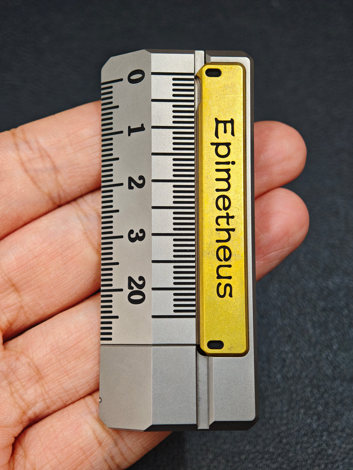 Quirky Ruler Titanium