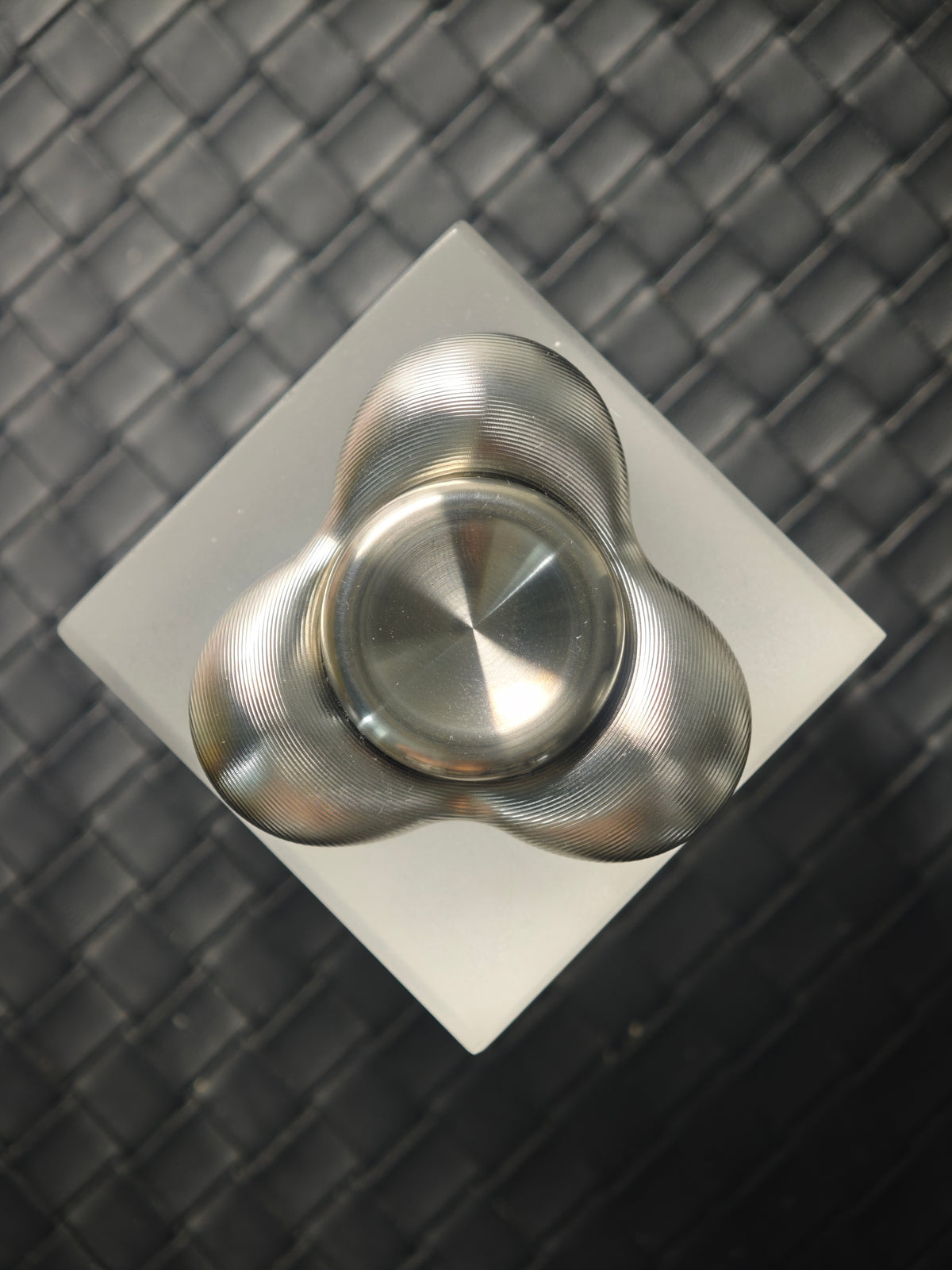 Three-Leaf Cell Stainless Steel
