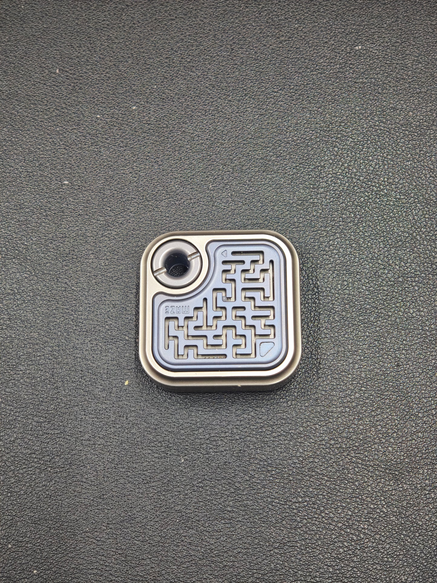 MAZE BLOCK Titanium