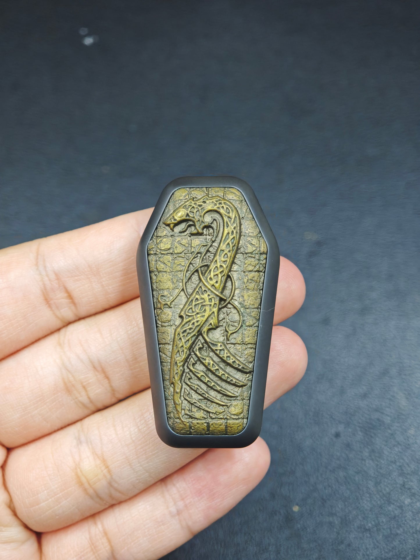 Guan Tui Zirconium