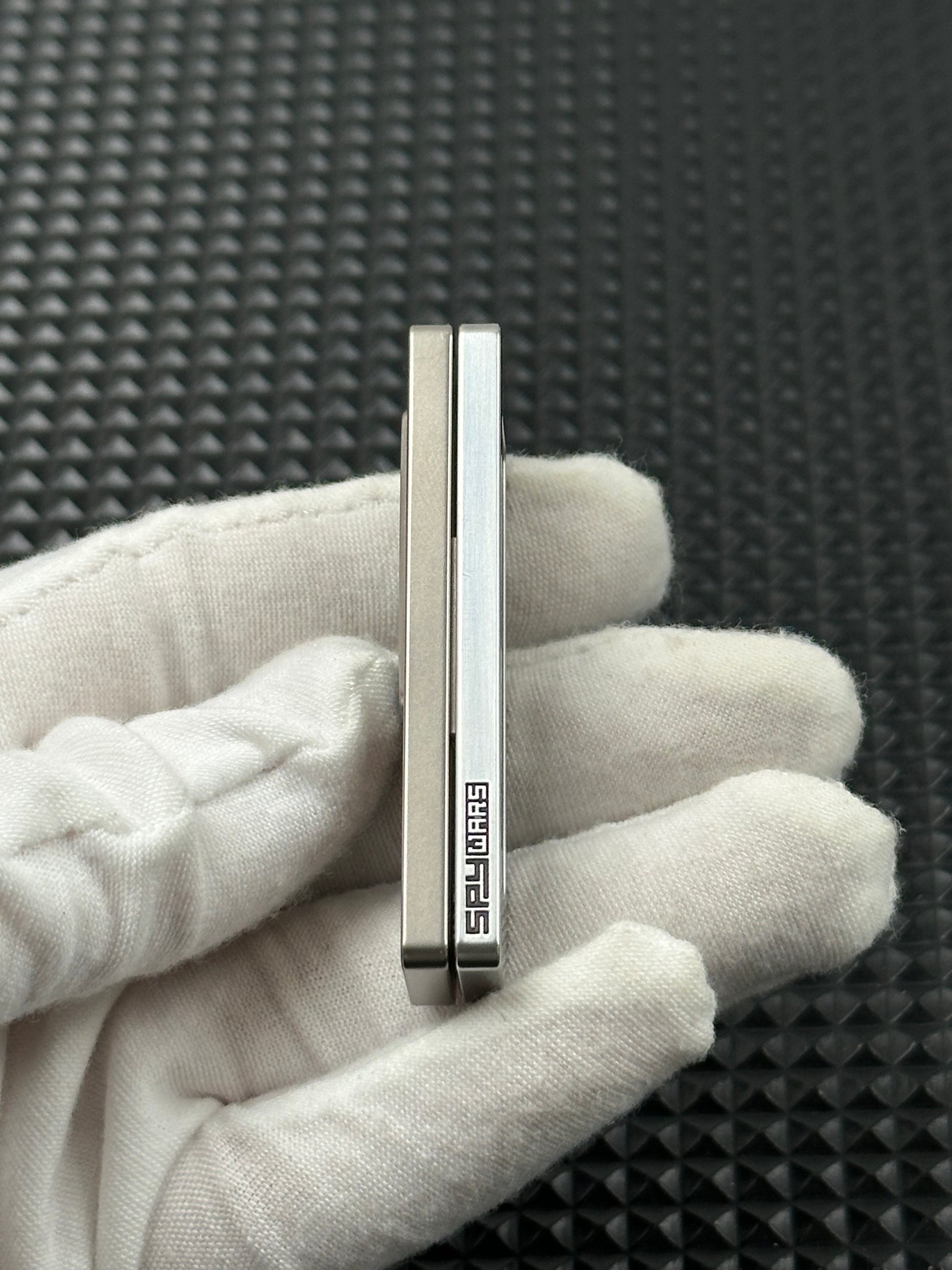 Choc Titanium
