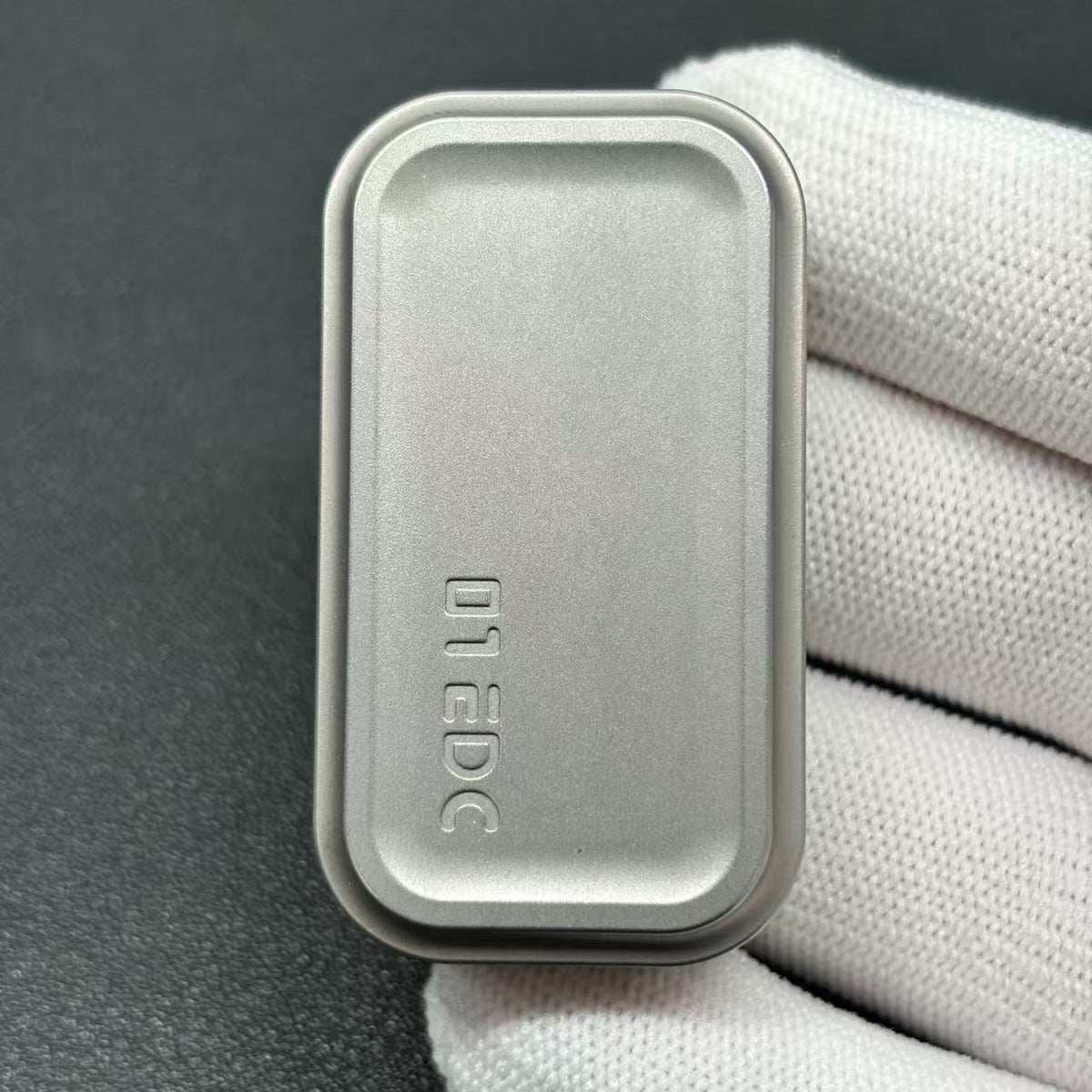 Magnet Feel Stainless Steel
