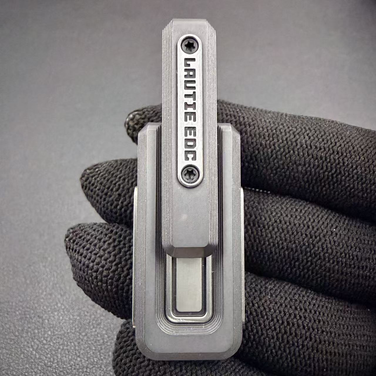 X Lock Zirconium