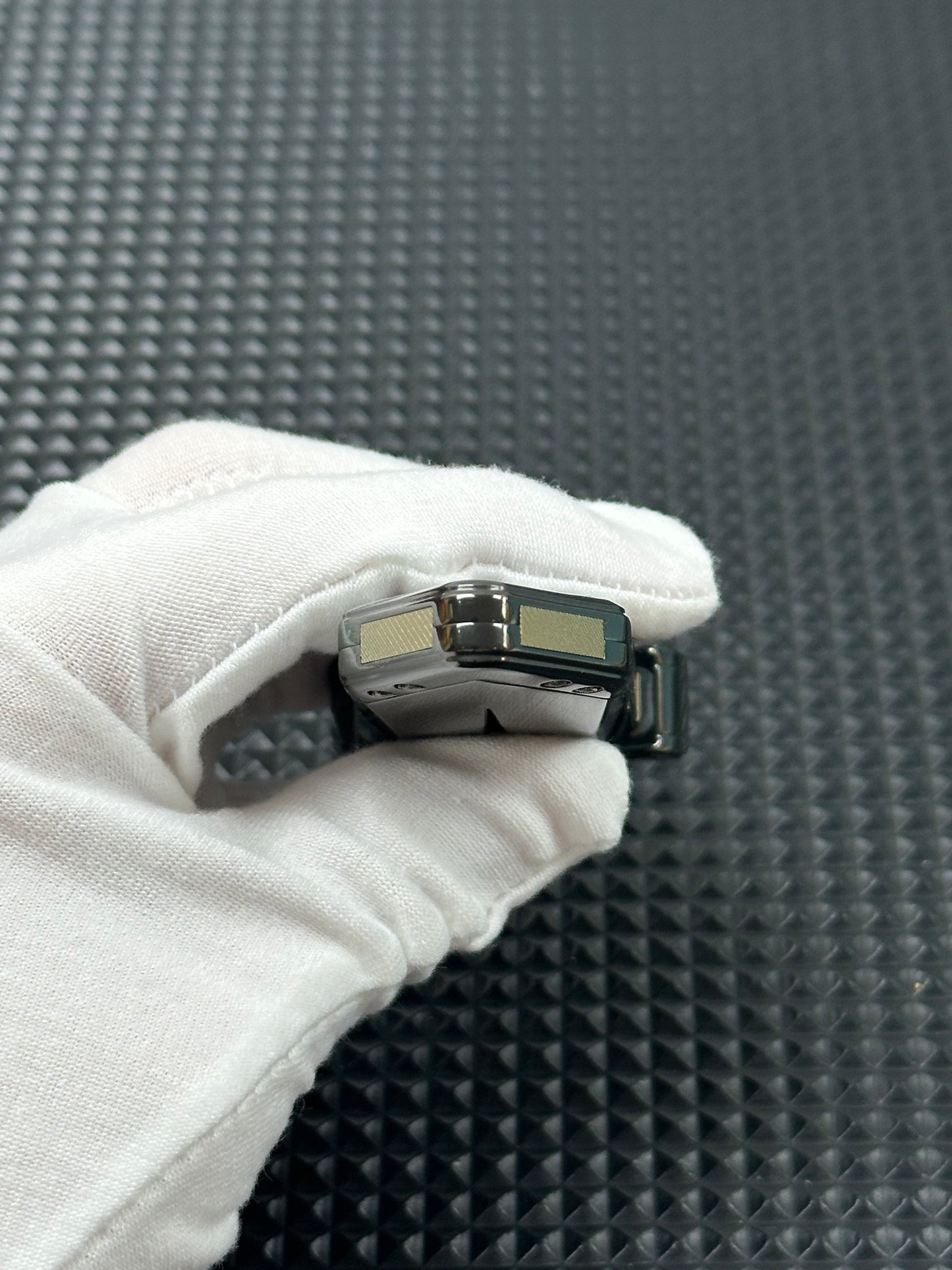 Aroundight Zirconium Polished