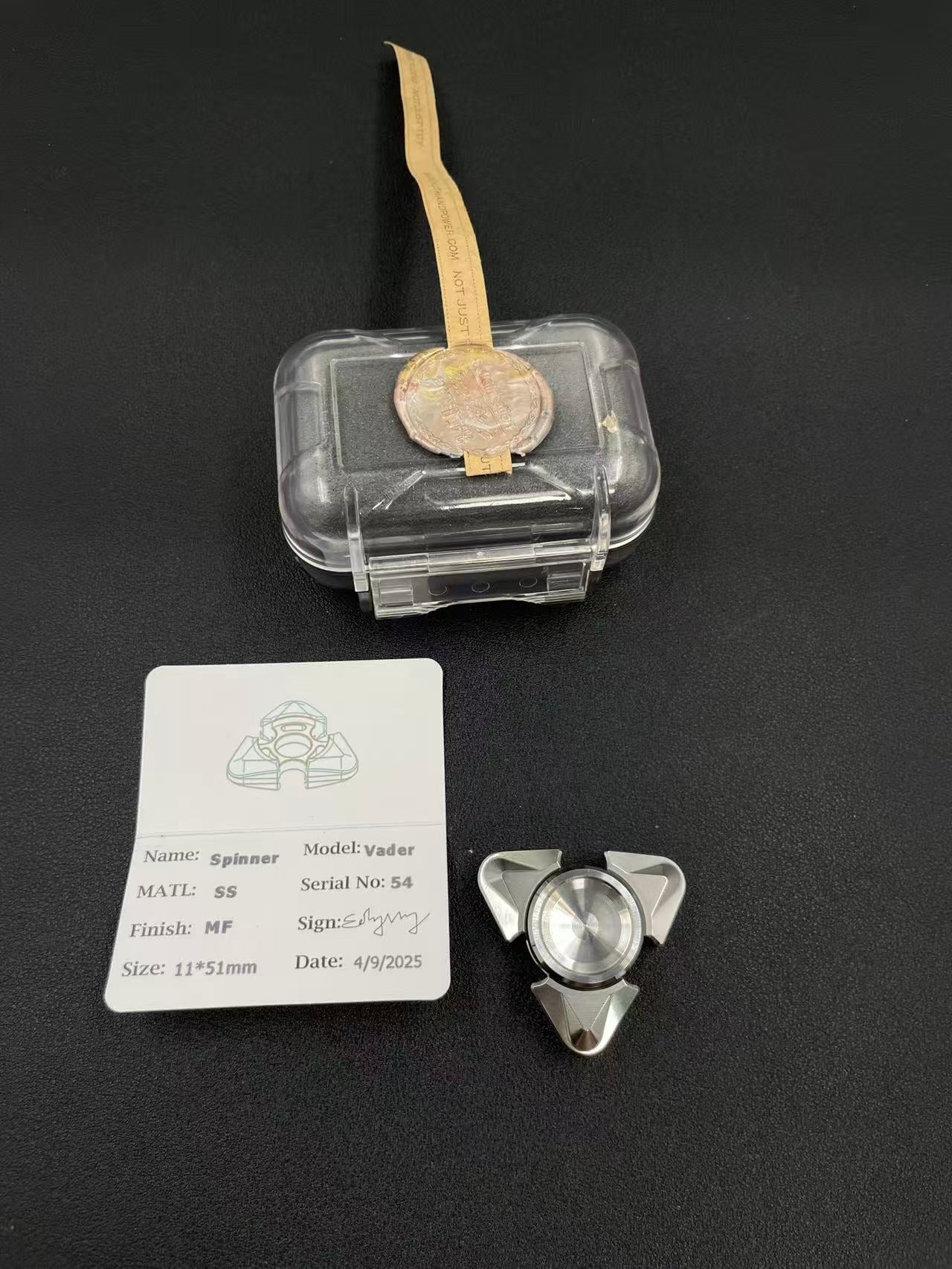 Tri Leaf Vida Stainless Steel