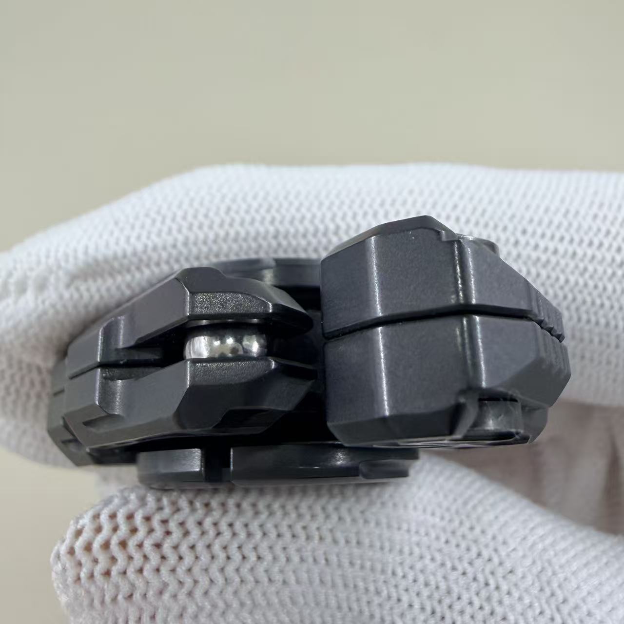 Robotic Arm Distress Zirconium