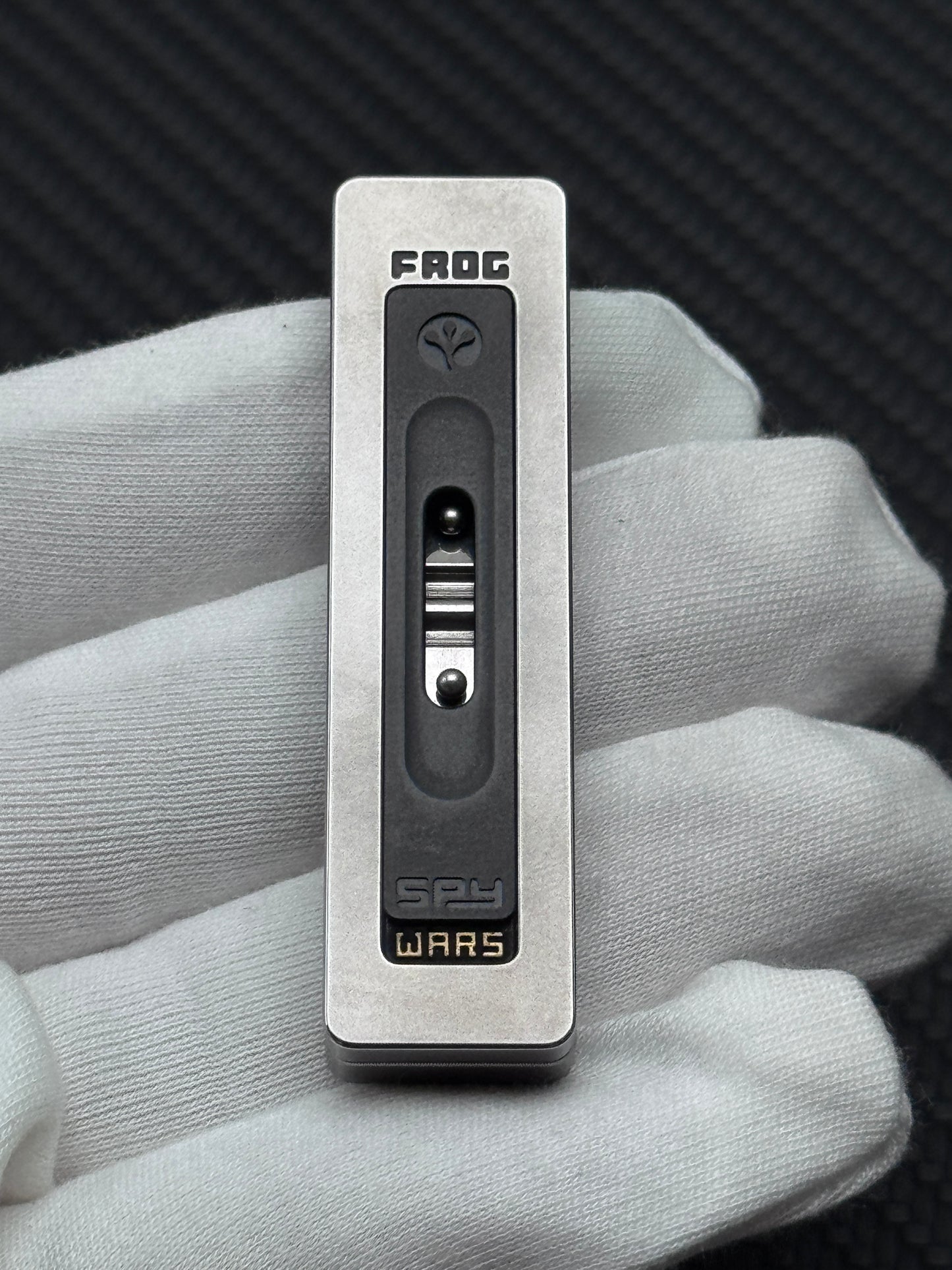 Frog Stainless Steel PEEK