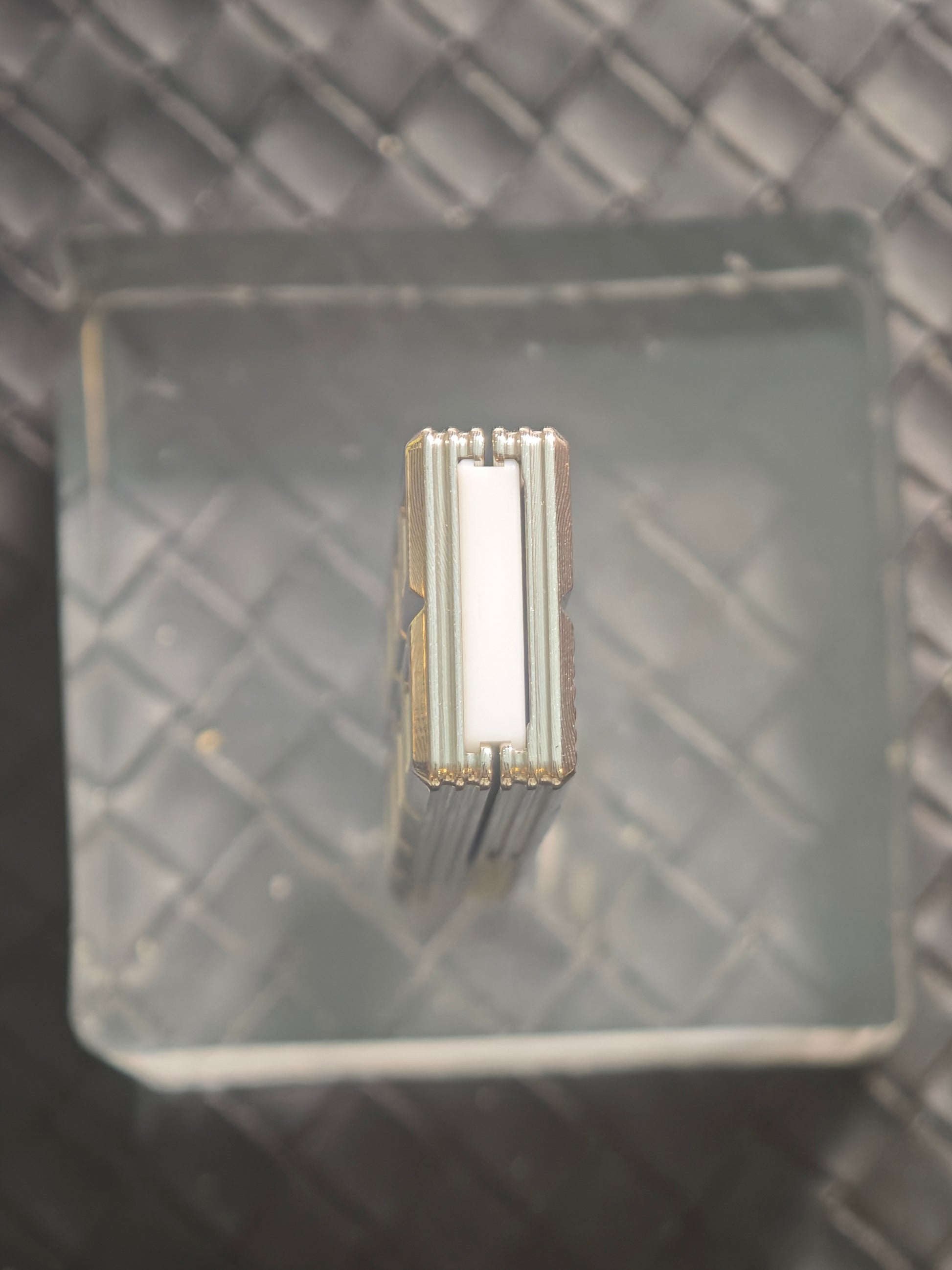 Ultra Thin Wafer Damasteel