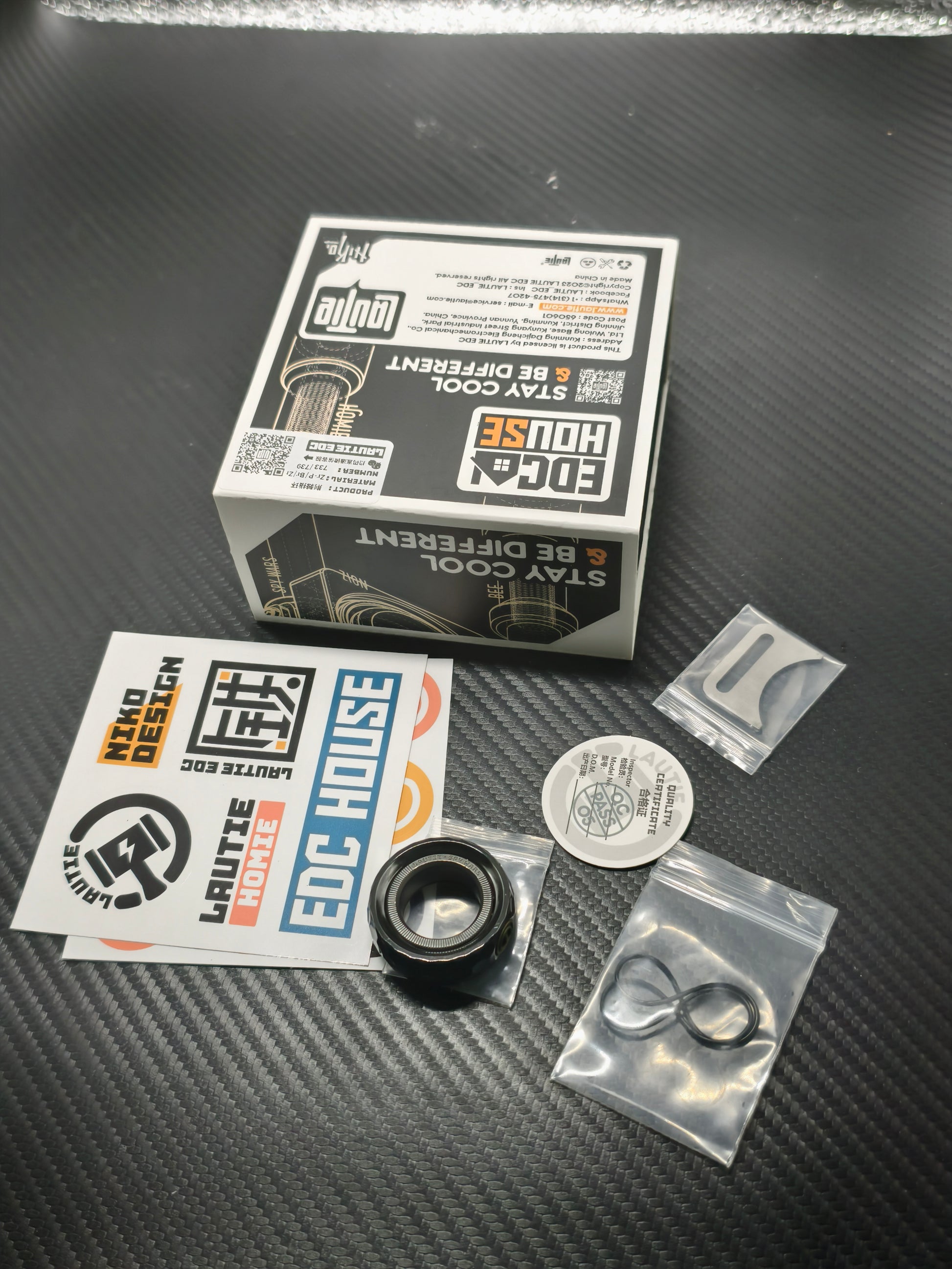 LAUTIE Mechanic Thorns Brass
