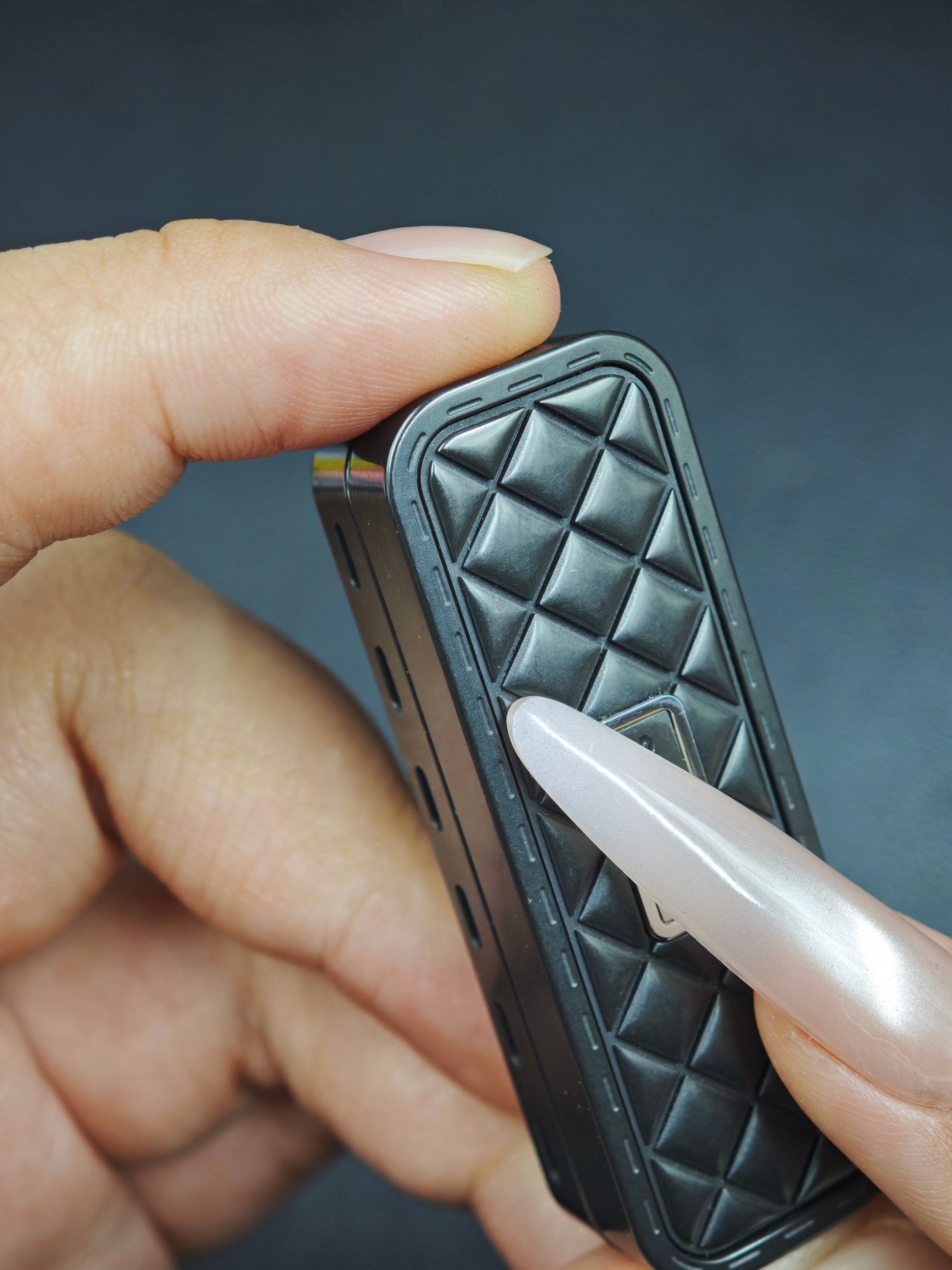Feng Ling Zirconium