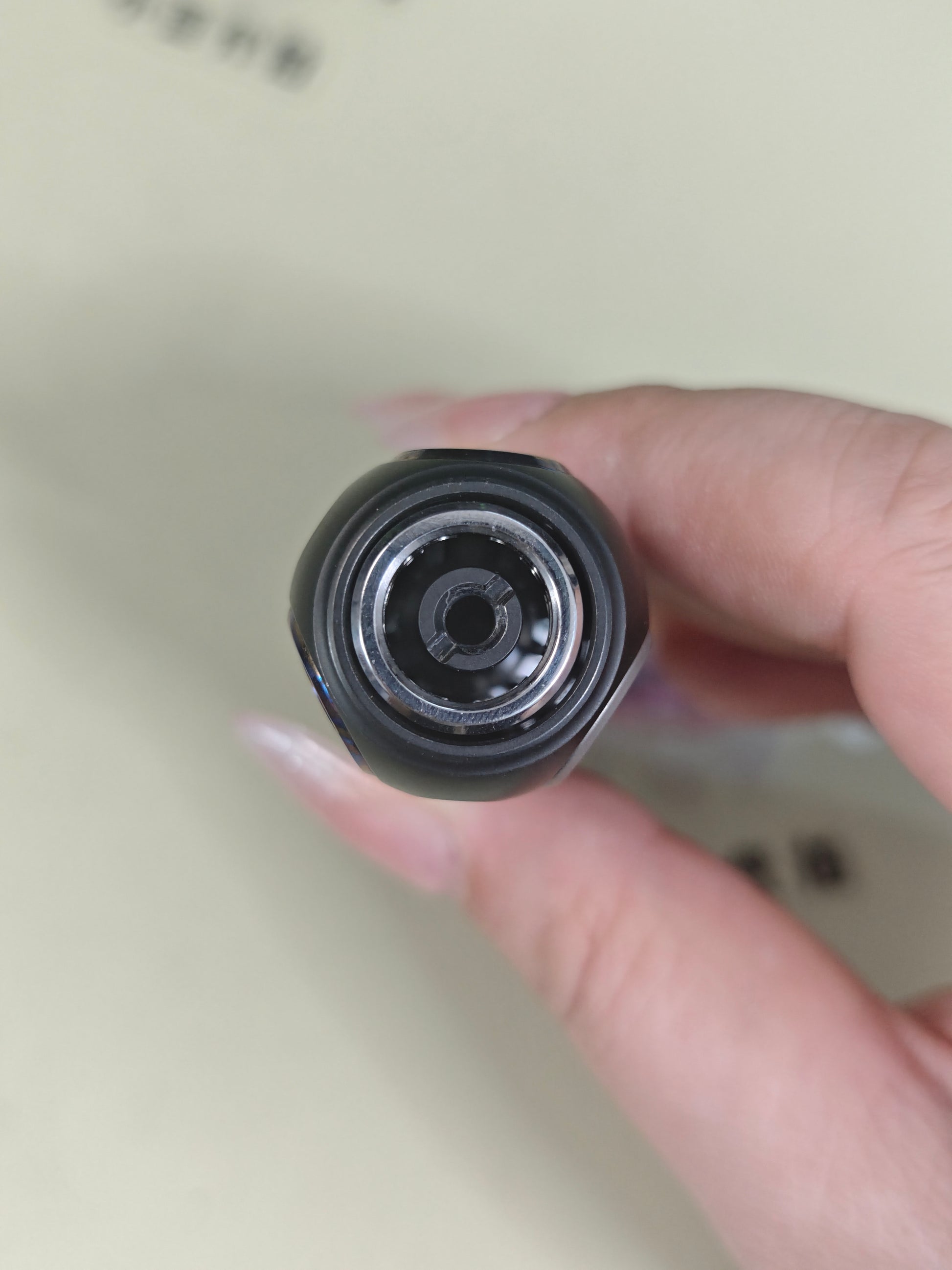 SHAKE Mokuti Titanium