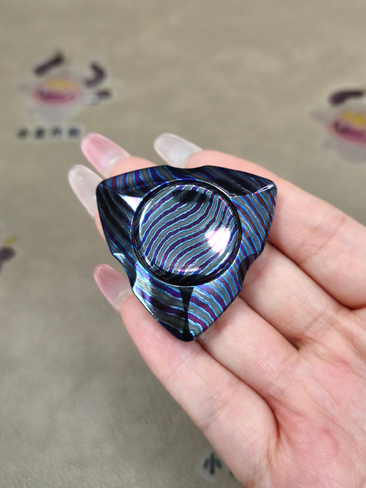 Hourglass S2 Zircuti