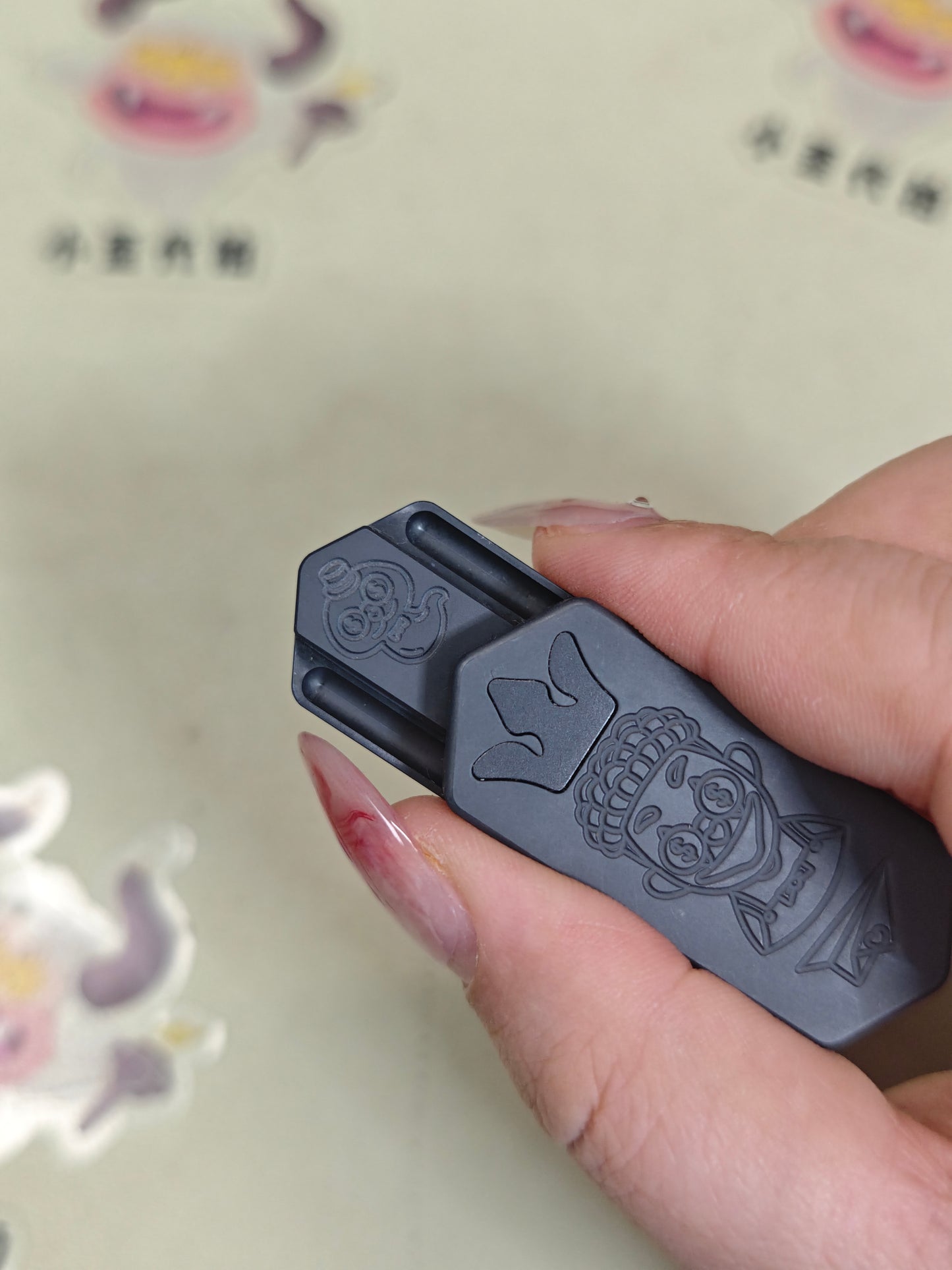 Plane Zirconium