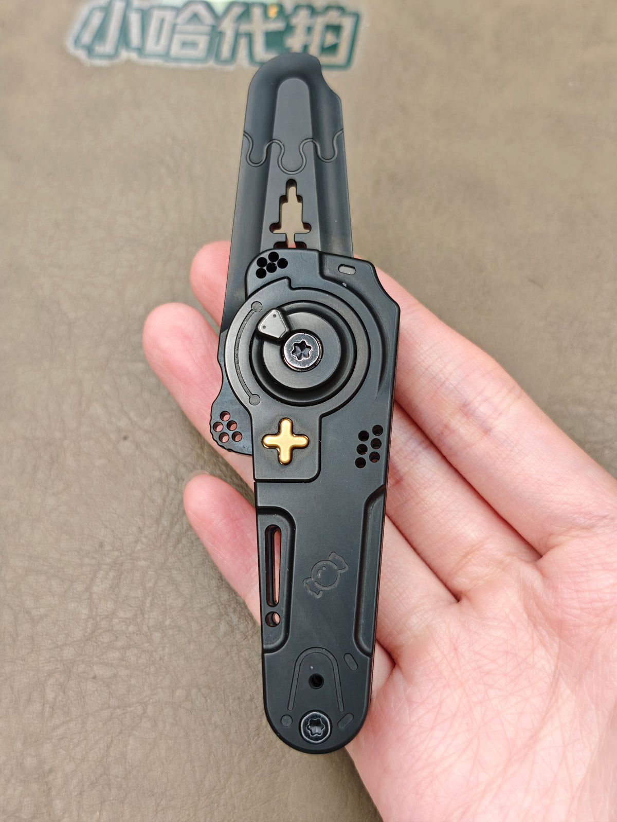 Dimension Slash Pry Bar Titanium