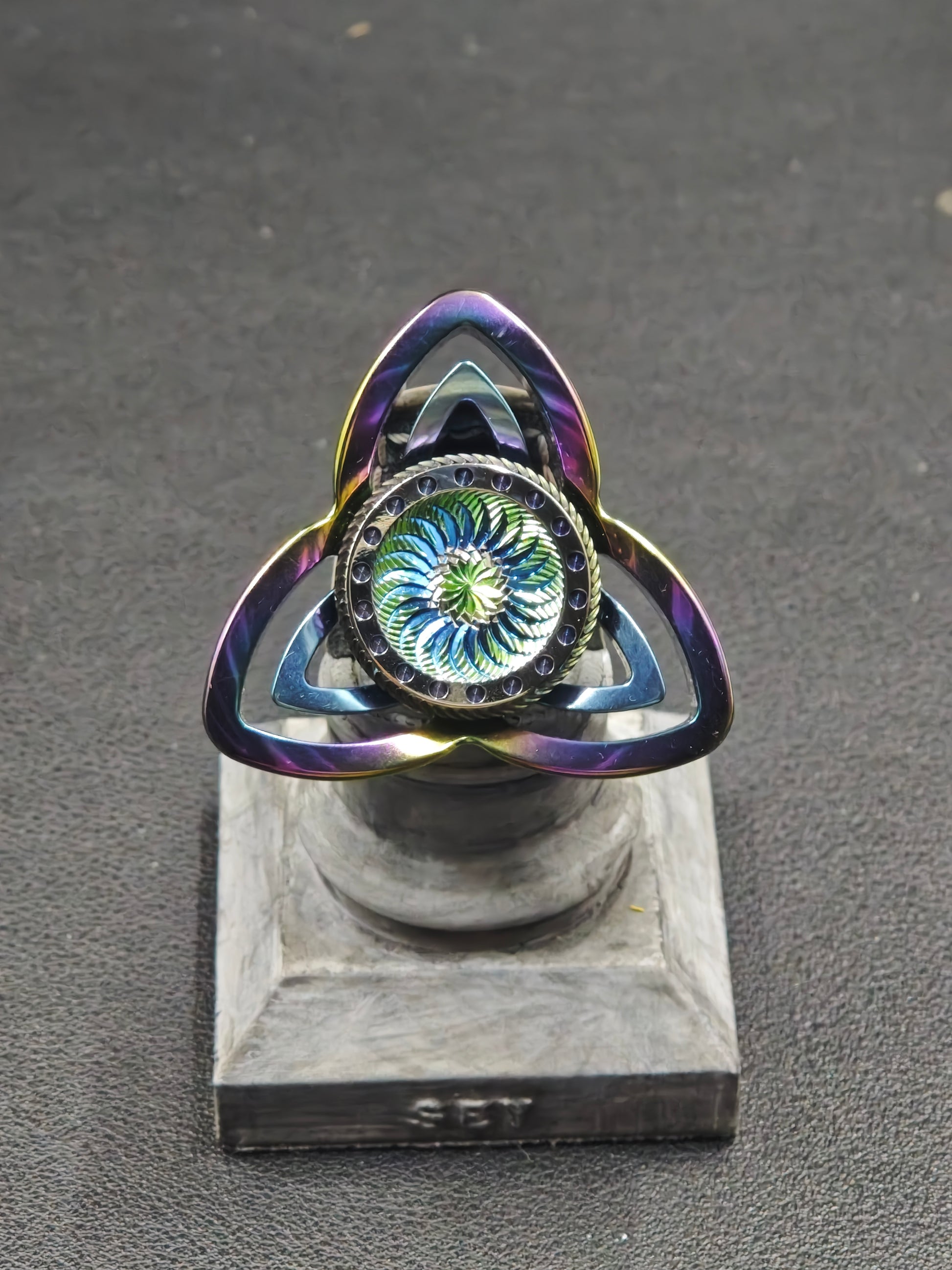 Twin Shadow Tungsten Limited Edition