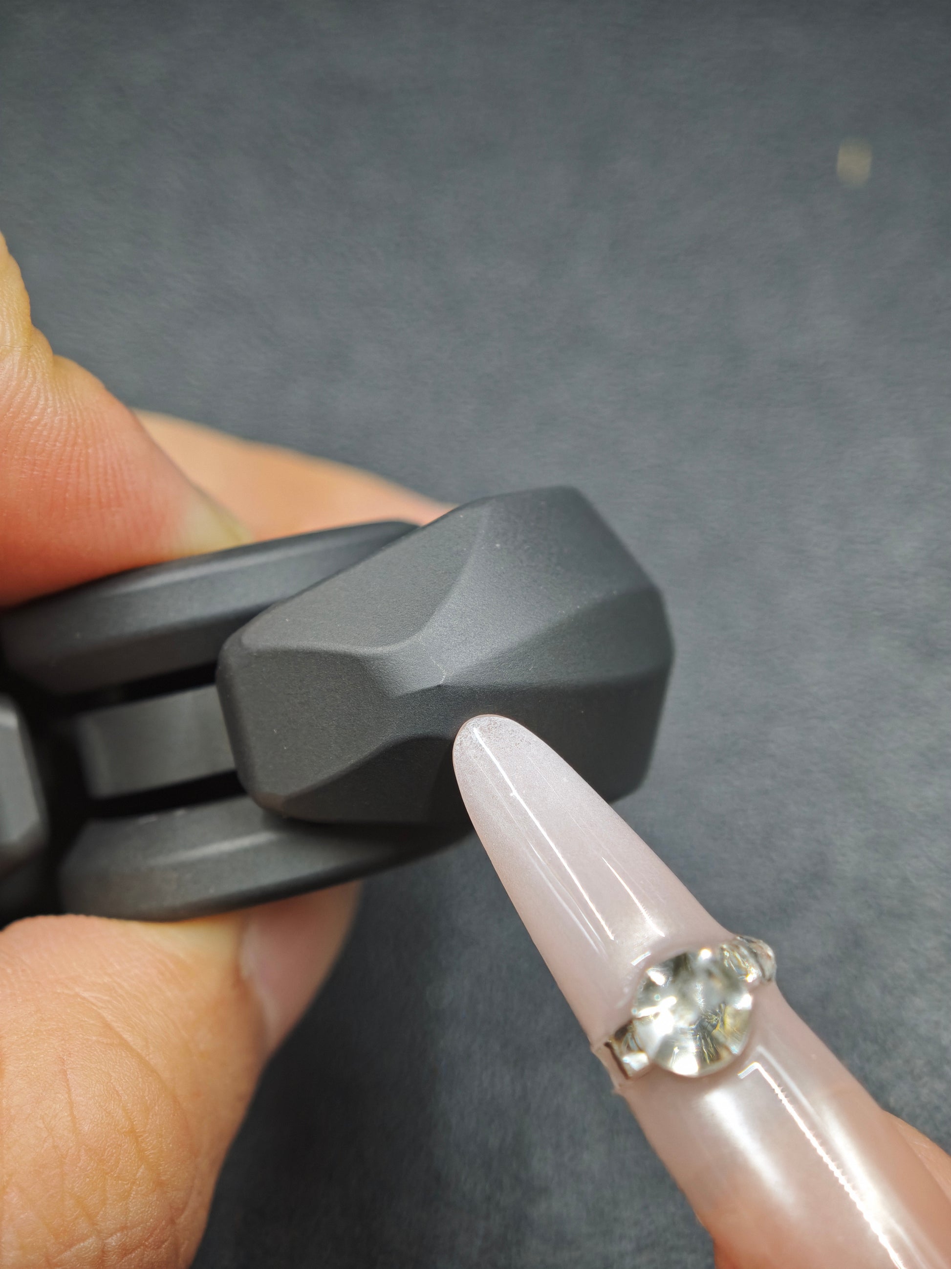 Libra Zirconium