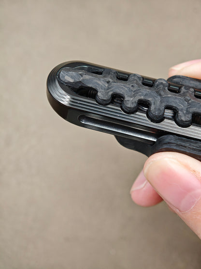 EXOSKELETON Carbon Fiber Bone Core Stainless Steel