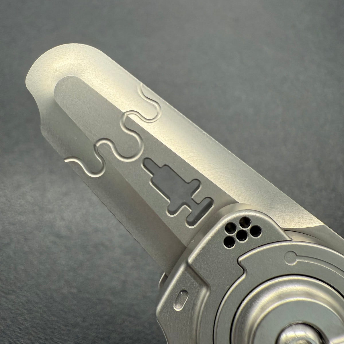 Dimension Slash Pry Bar Titanium