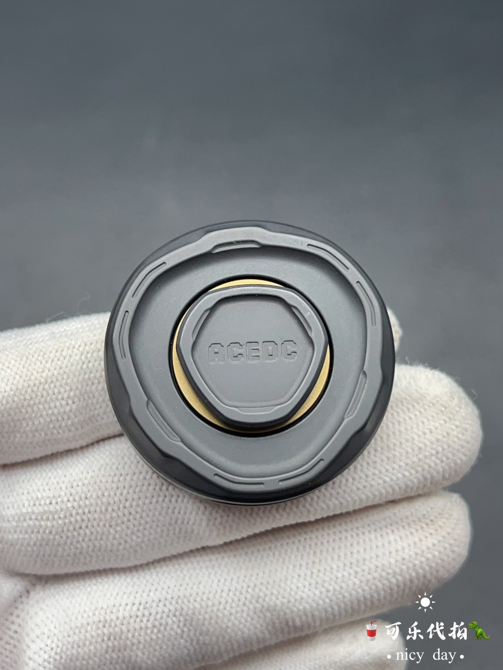 Core Zirconium