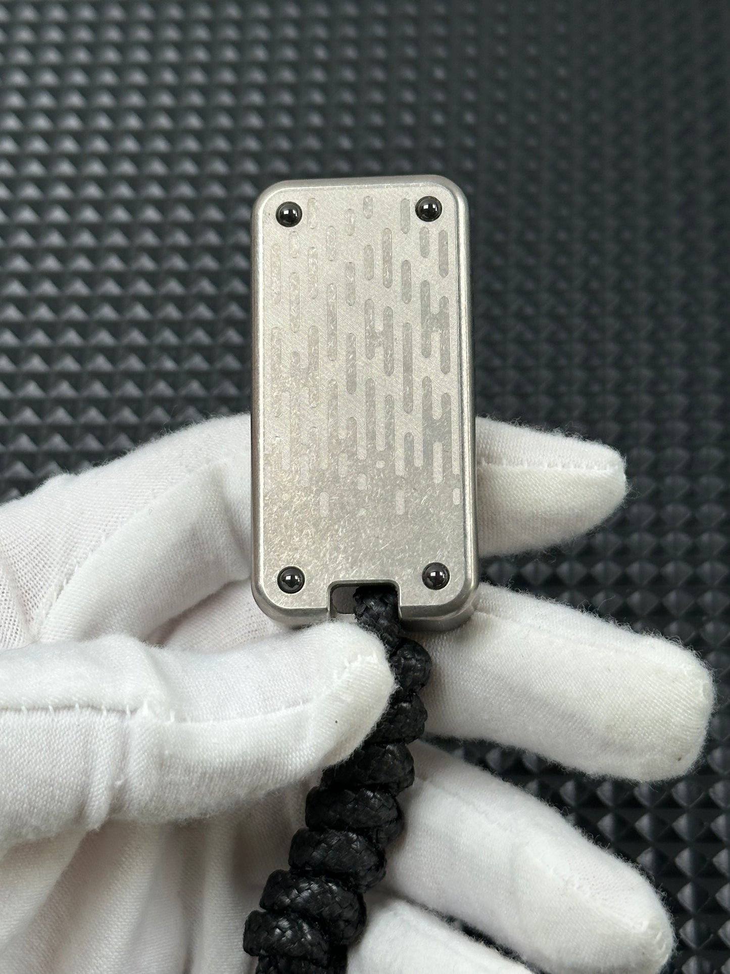 Pop Up Titanium