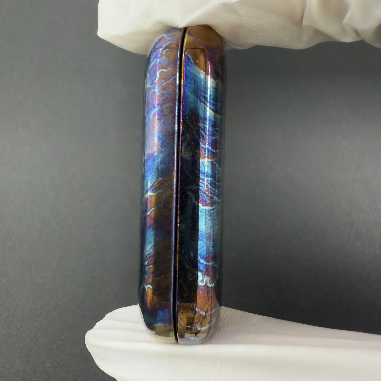 Floating Cloud Titanium Color-Anodized