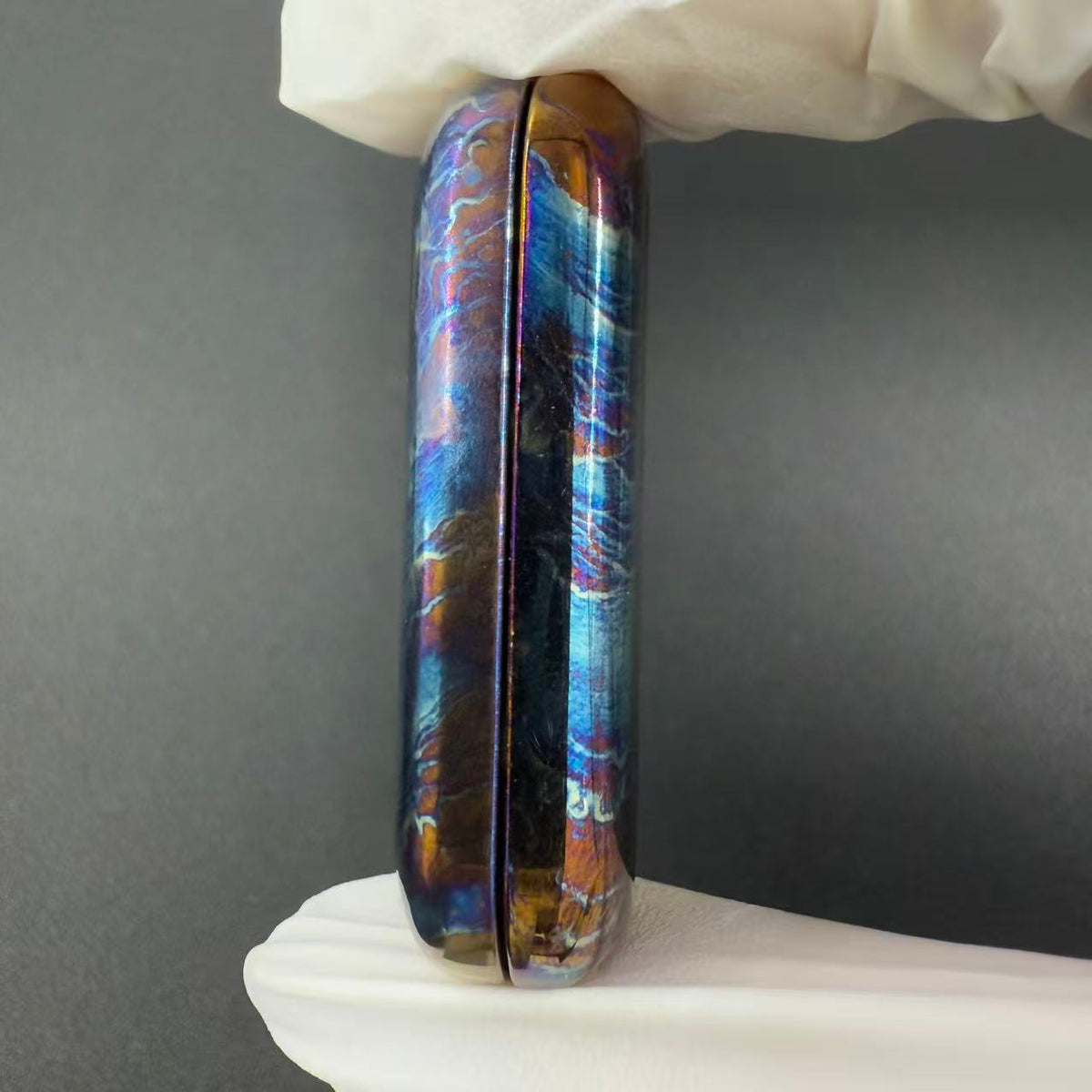 Floating Cloud Titanium Color-Anodized