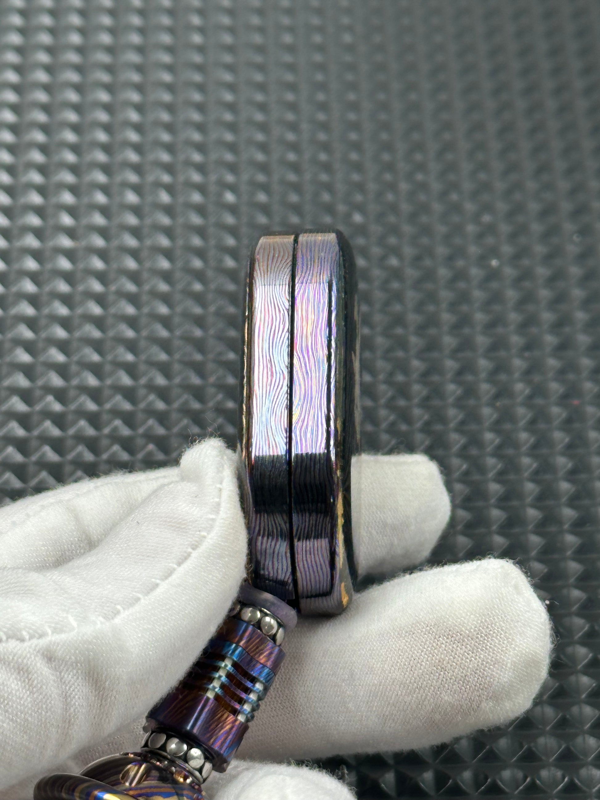 Groove Zircuti Resin-Sealed