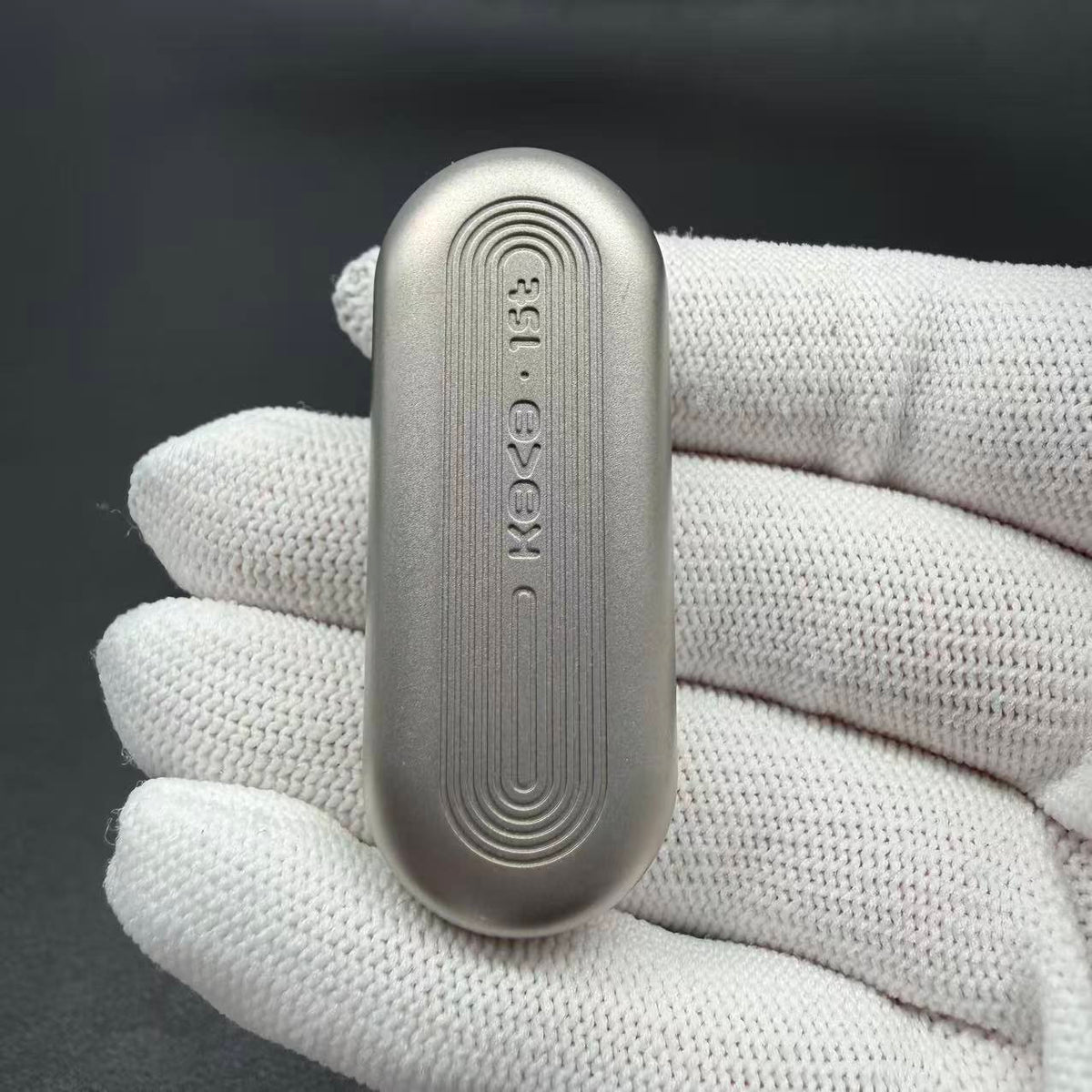 Floating Cloud Titanium Blasted