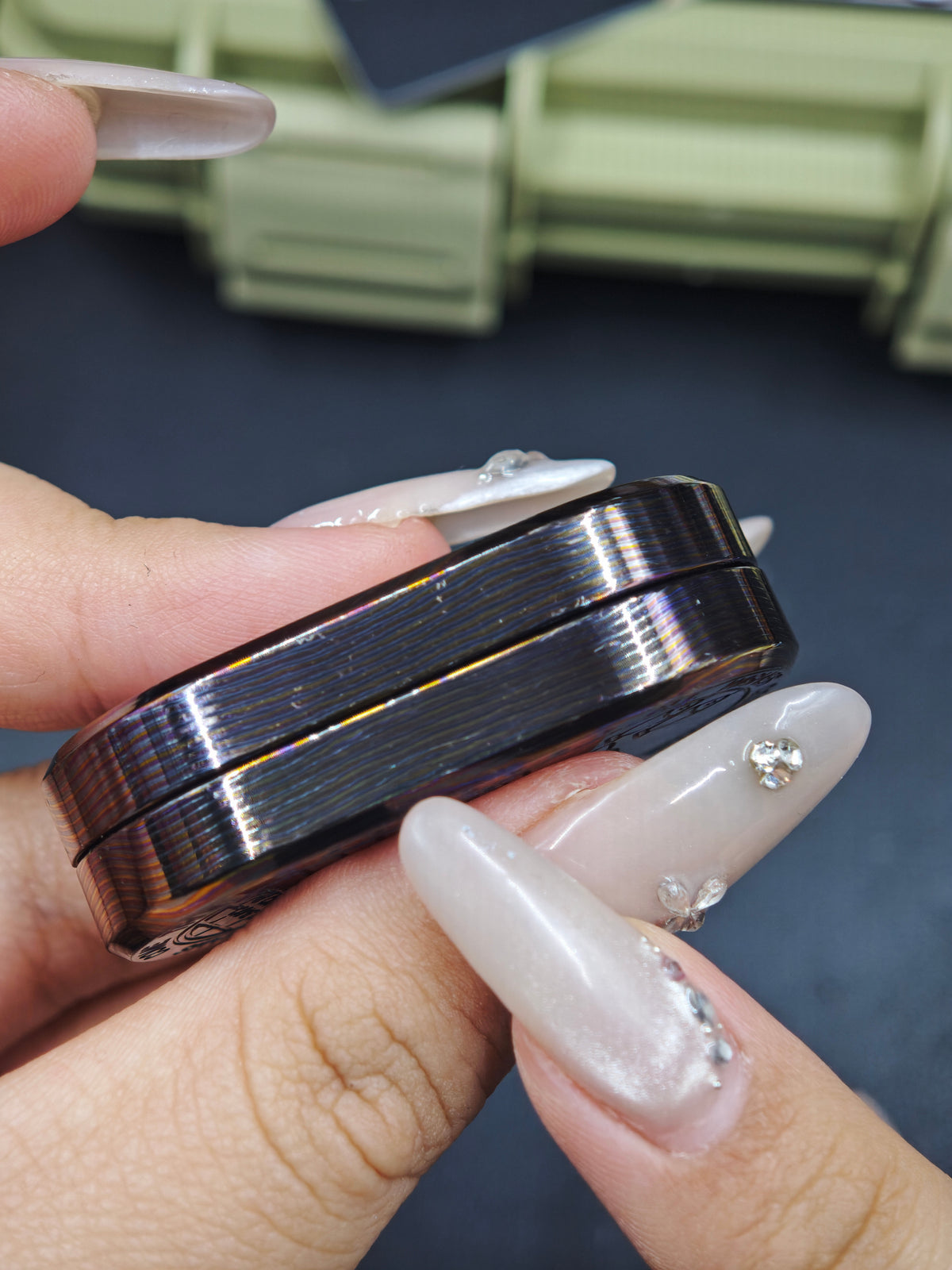 F2.9 Zircuti