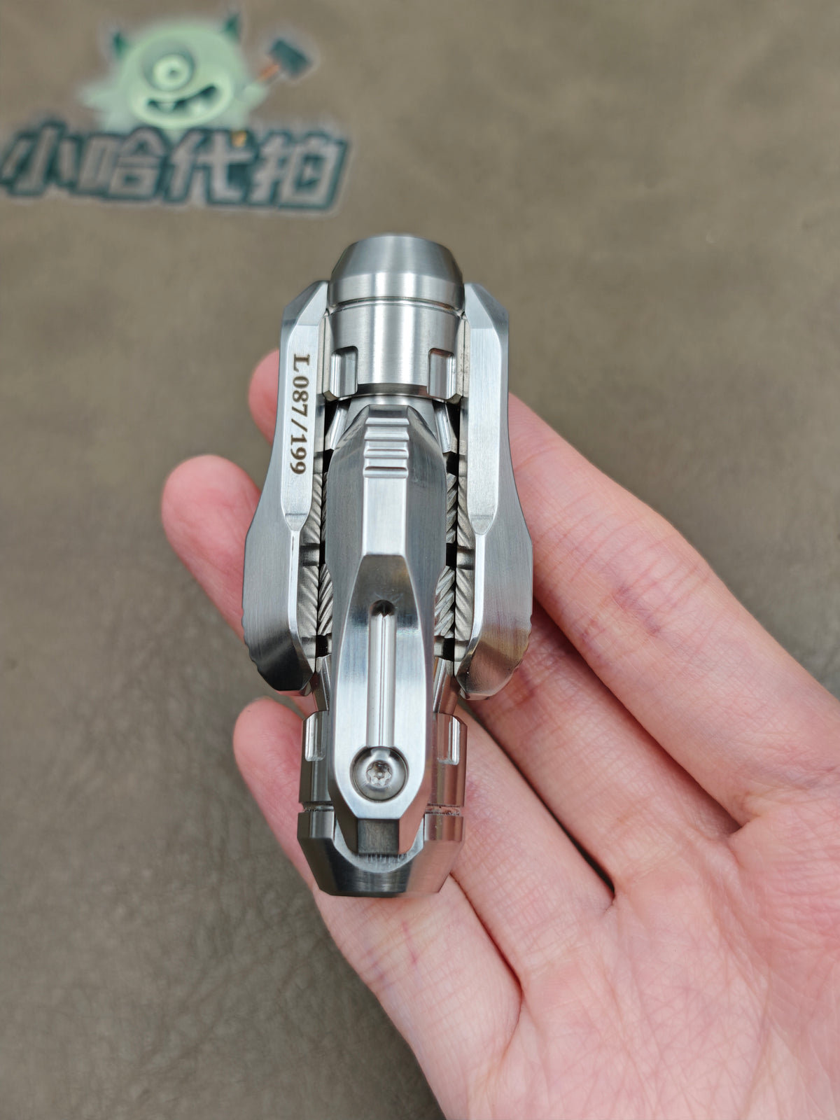 Lazer Crystalized r Stainless Steel