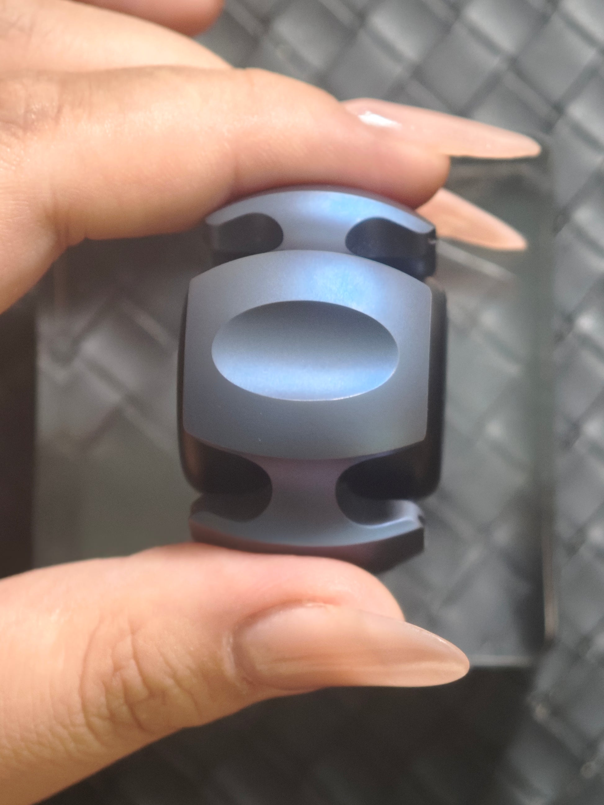 Noiz Titanium