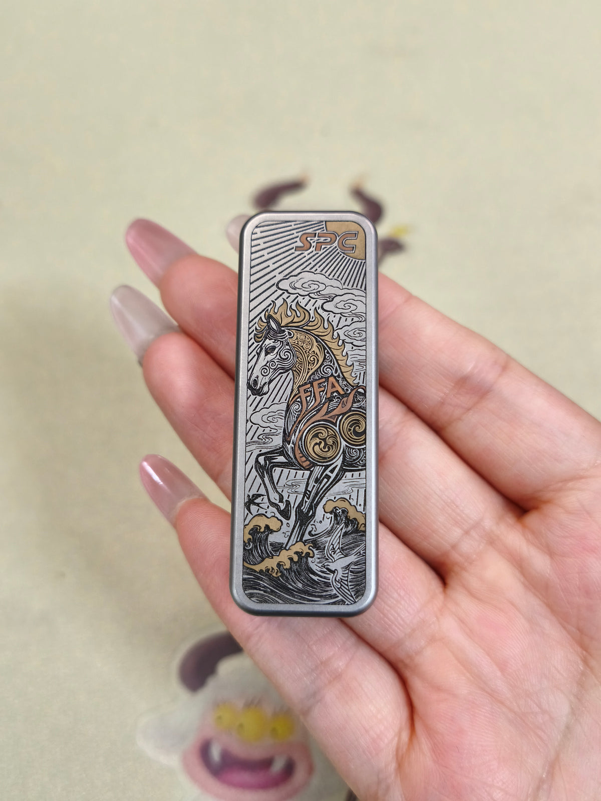 Chewing Gum 2.0 Titanium Engraved